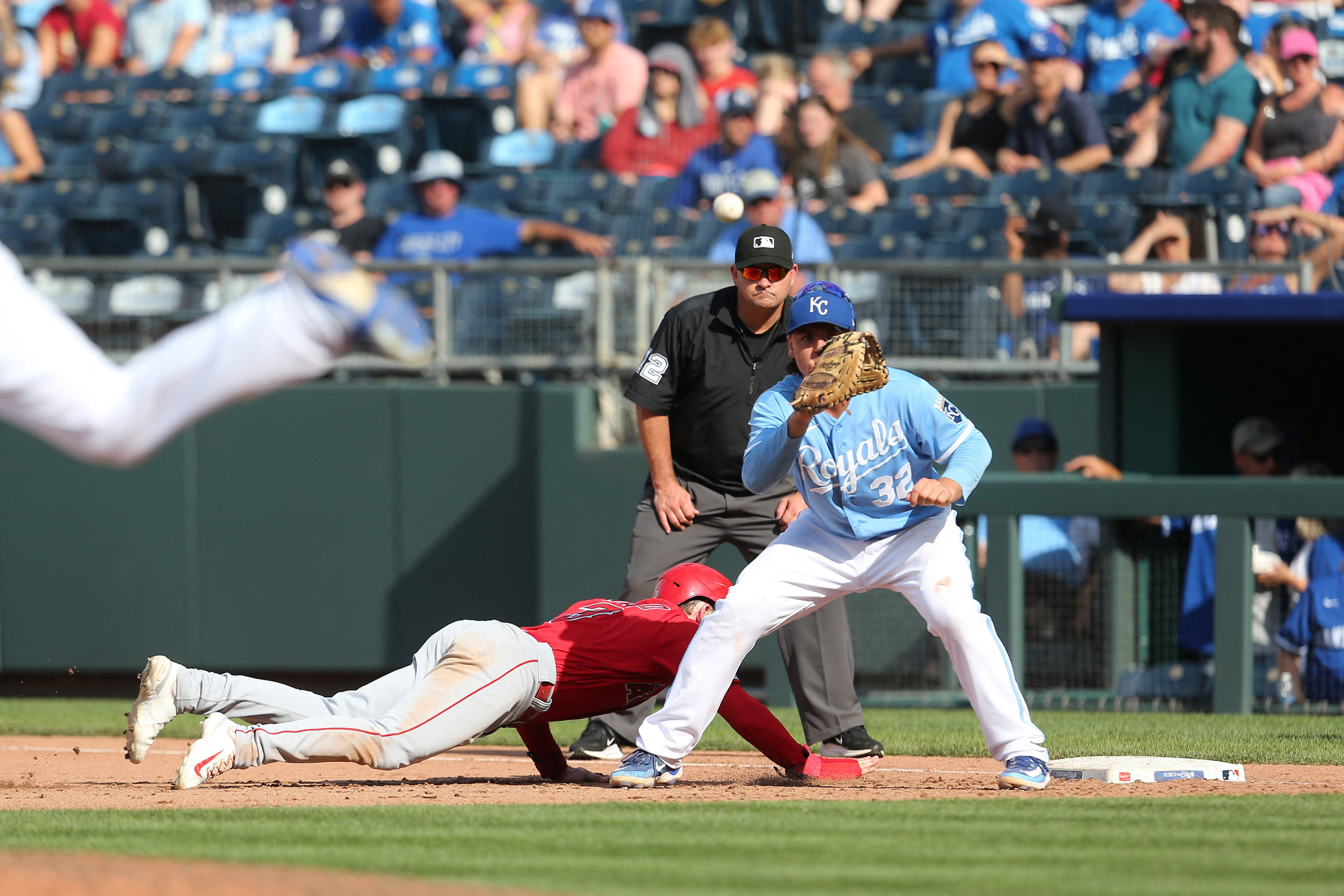 Samad Taylor hits walk-off single in MLB debut, Royals beat Angels