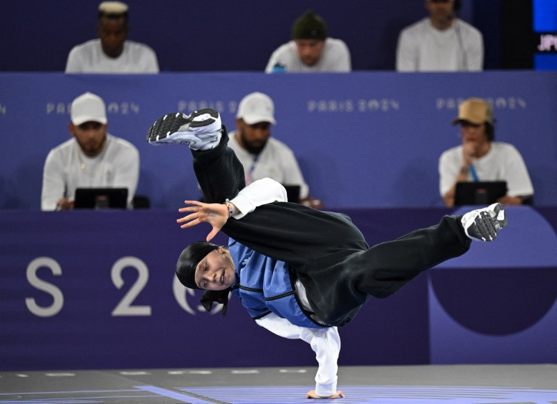 Japan's Yuasa Wins First-ever Breaking Gold Medal | Reuters