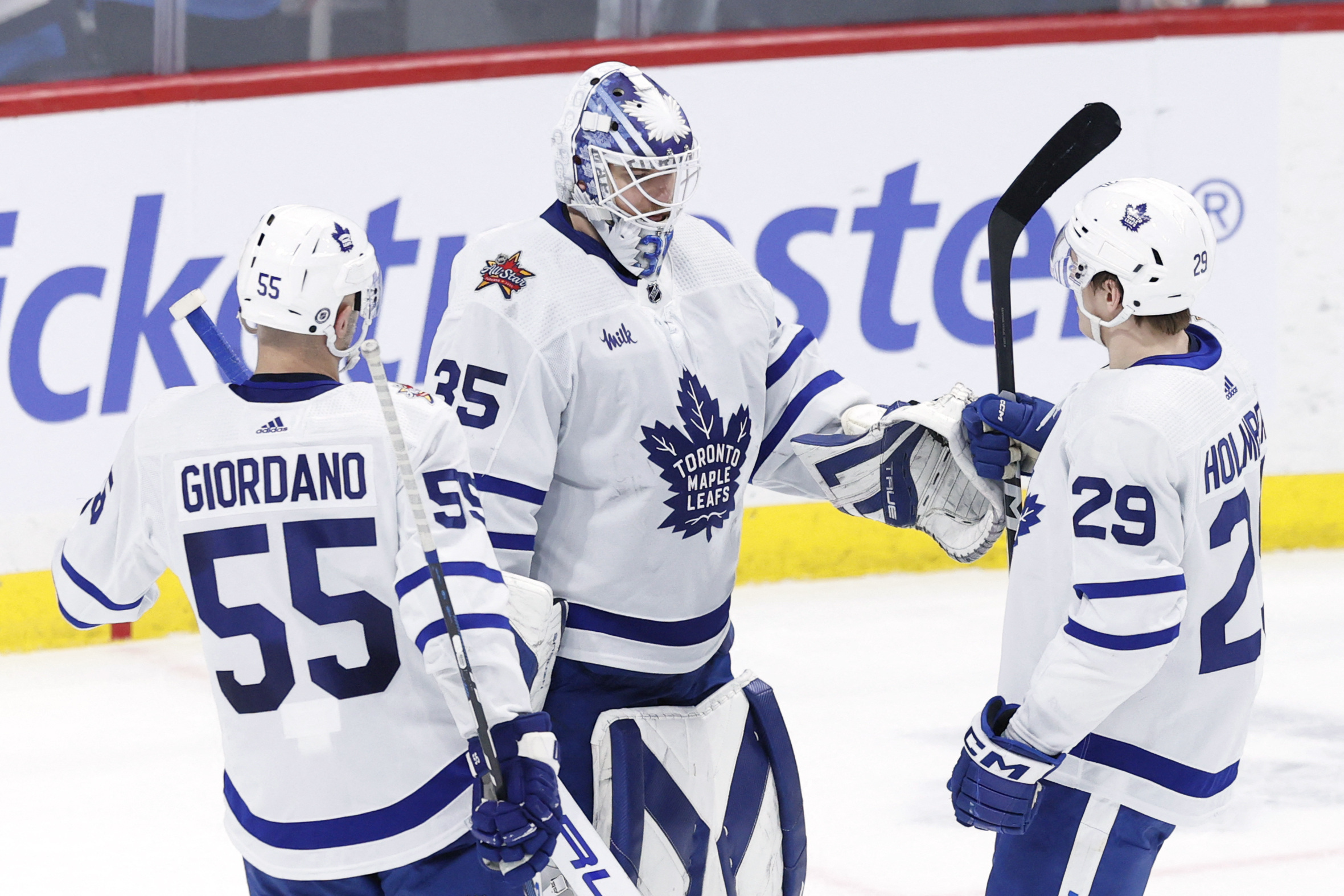 Auston Matthews Scores 40th As Leafs Take Down Jets | Reuters