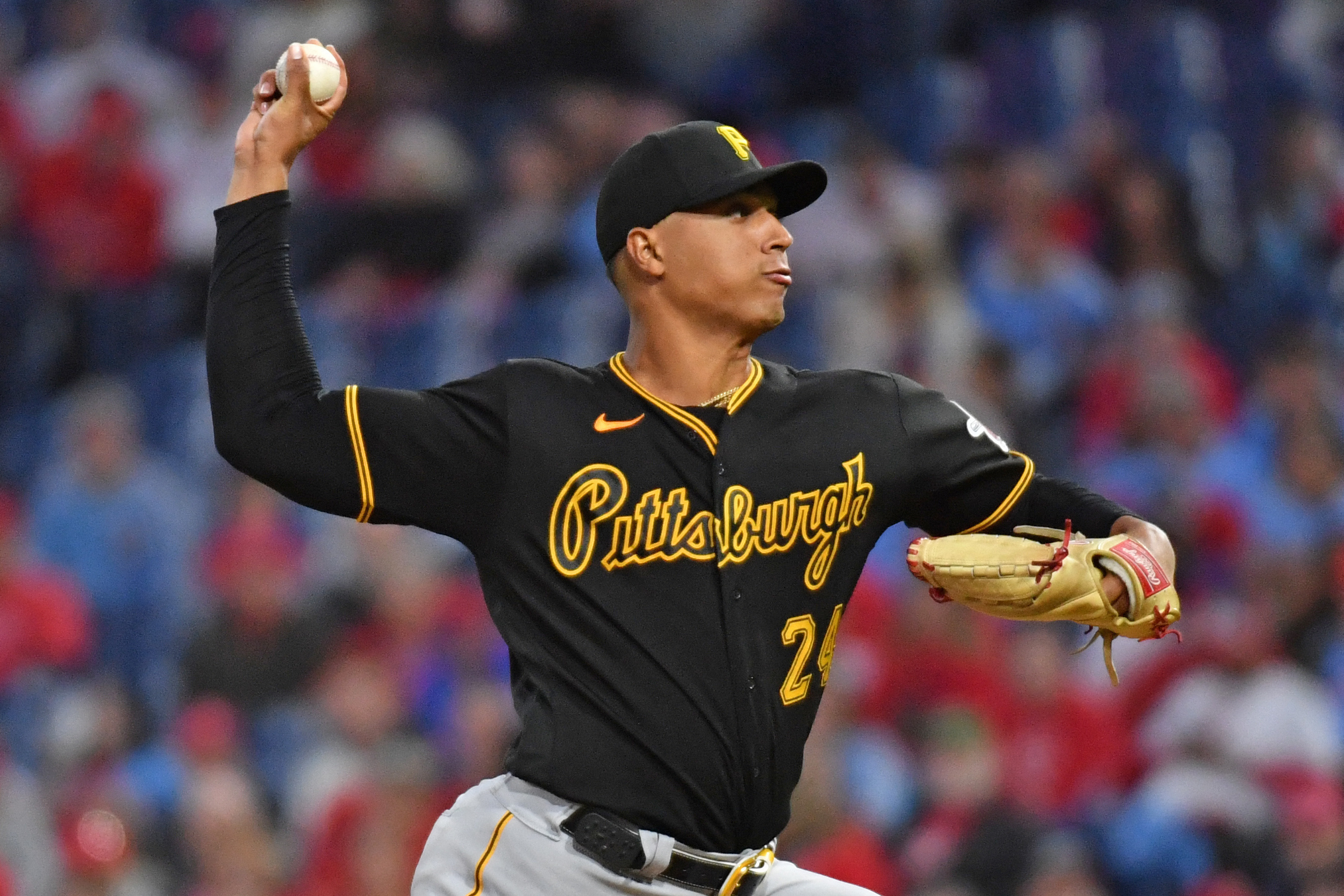 Phillies claw back from five down to best Pirates