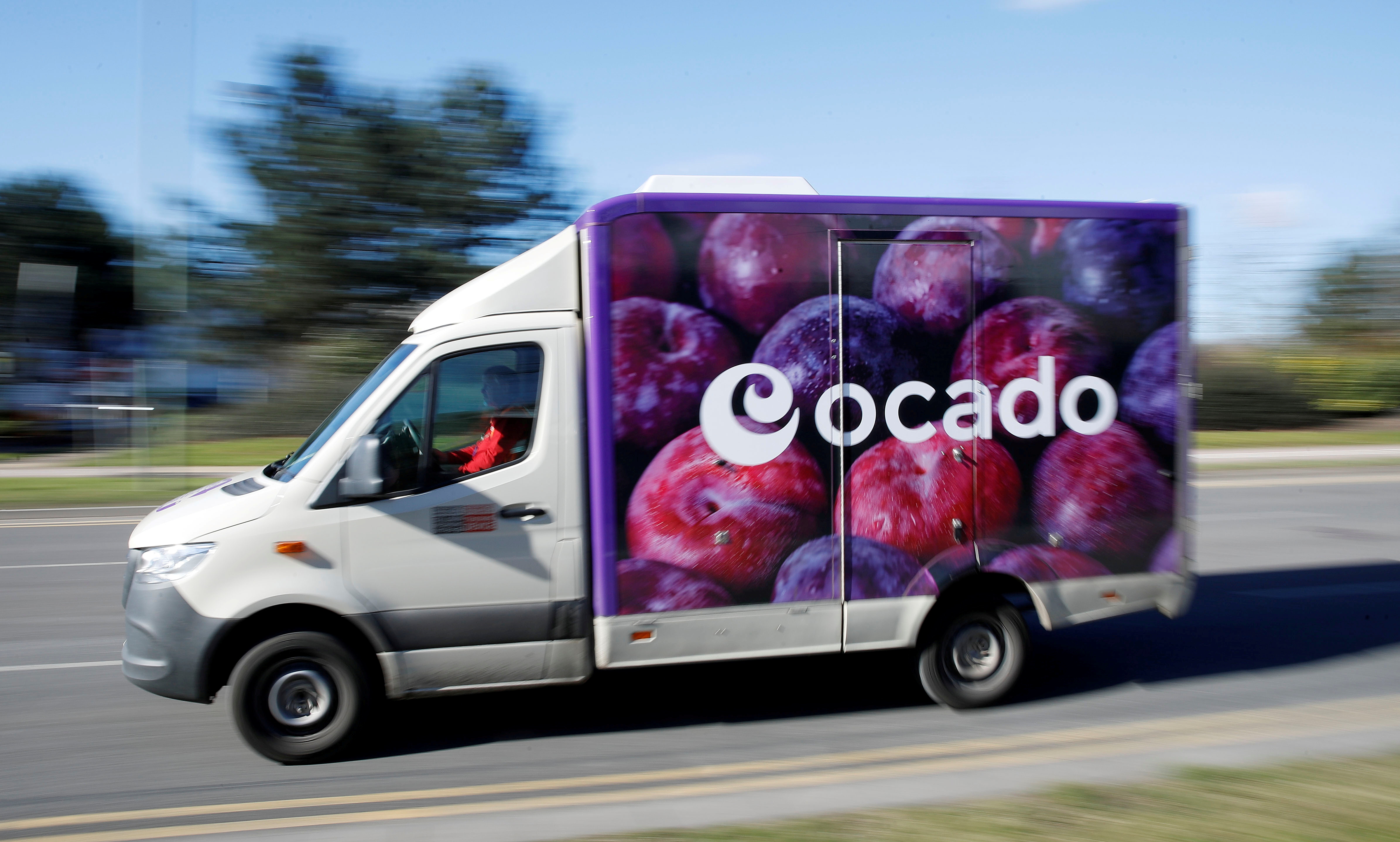 Ocado boss predicts UK ultra-fast grocery delivery will stay small | Reuters