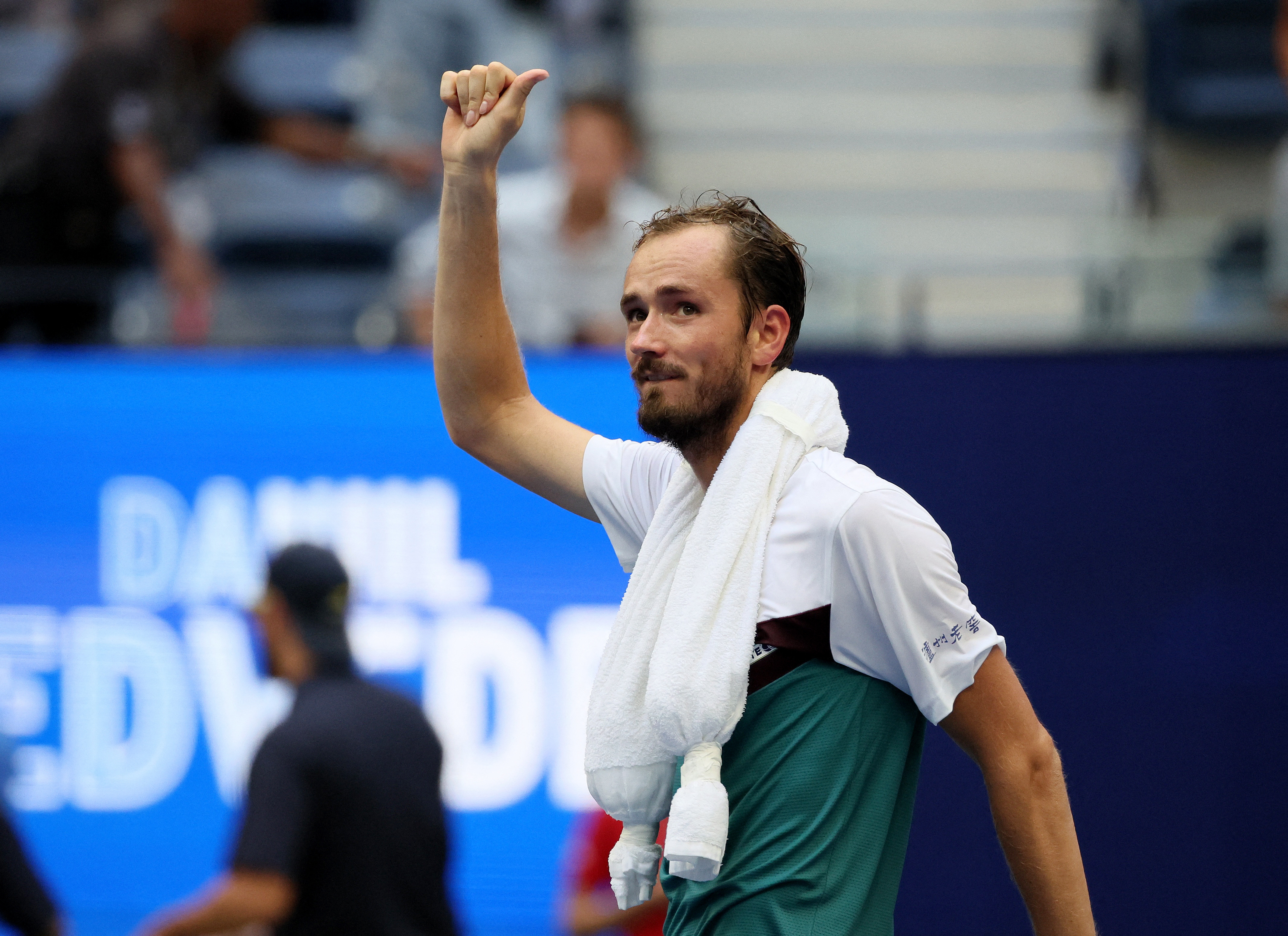 Daniil Medvedev matches career-high season win total by reaching