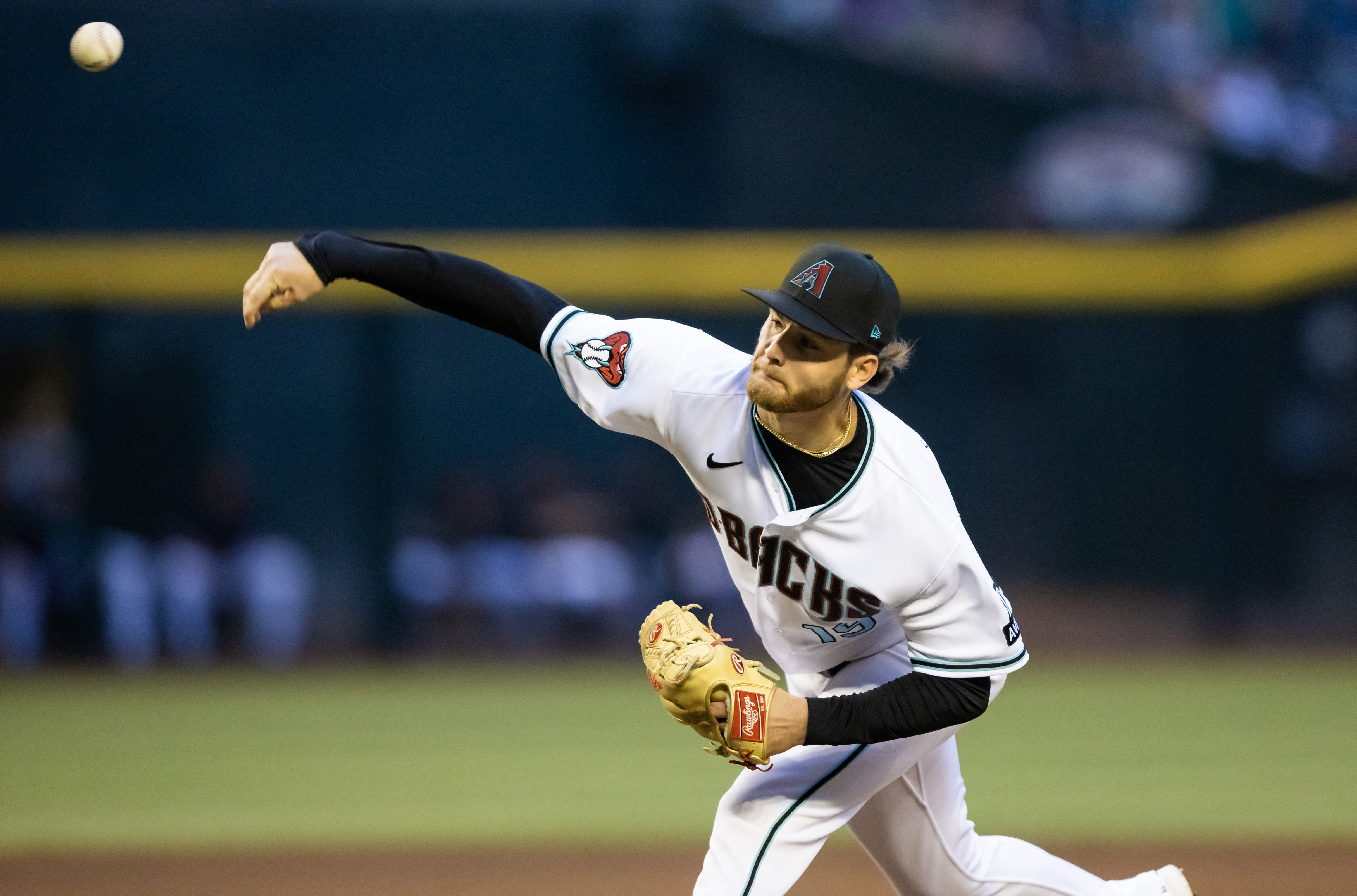 Trent Grisham drives in four as Padres hold off D-backs