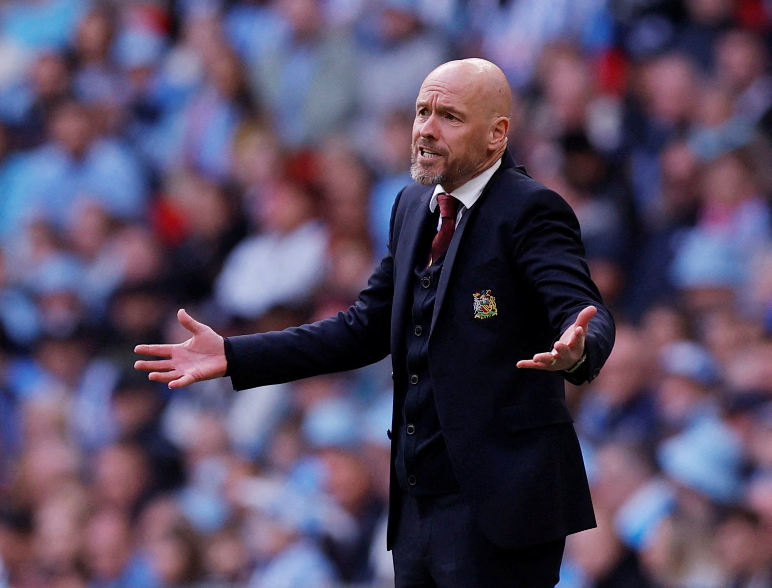 Ten Hag expects Fernandes to stay at Man Utd next season | Reuters