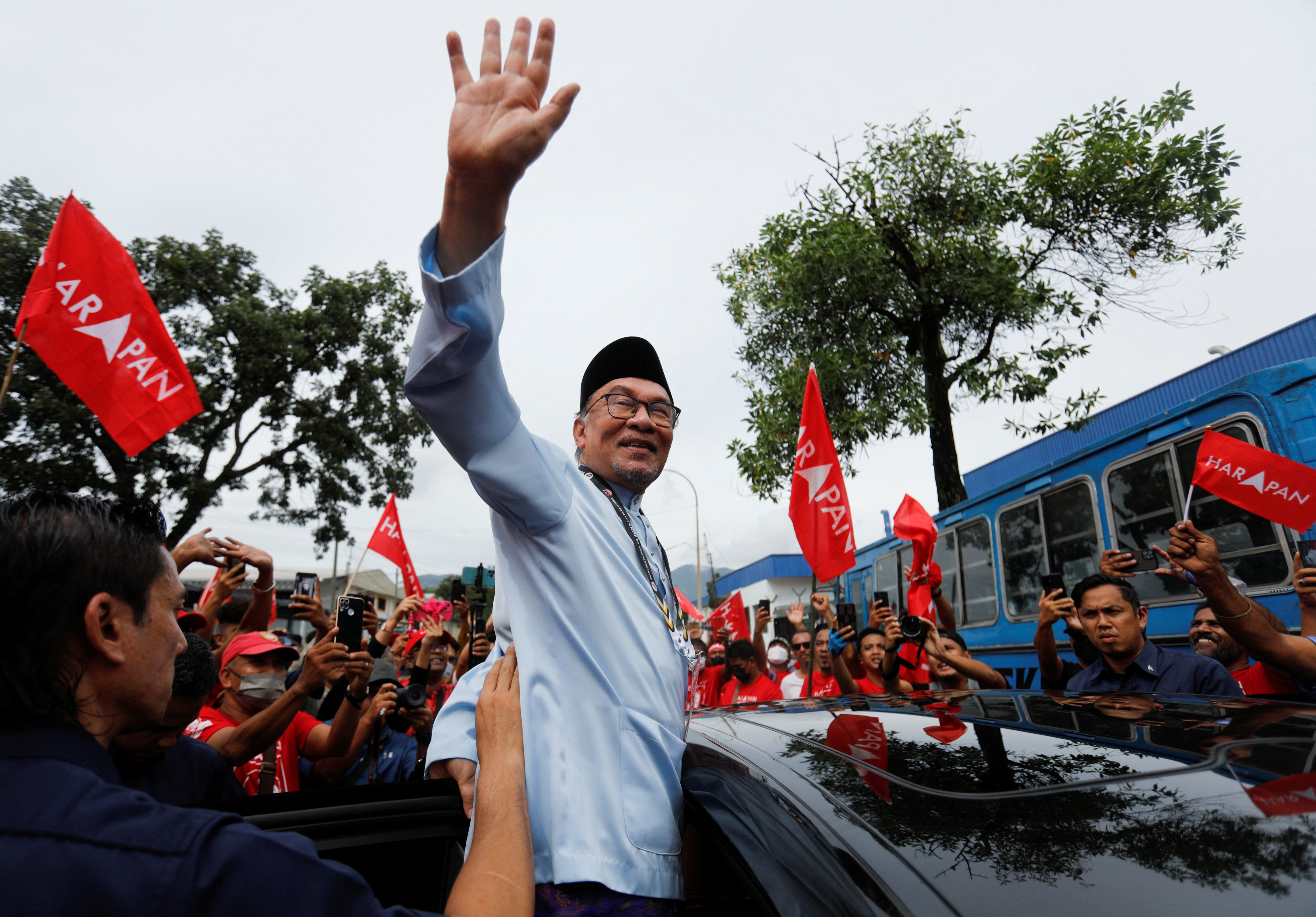 Malaysia's general election candidates submit nominations