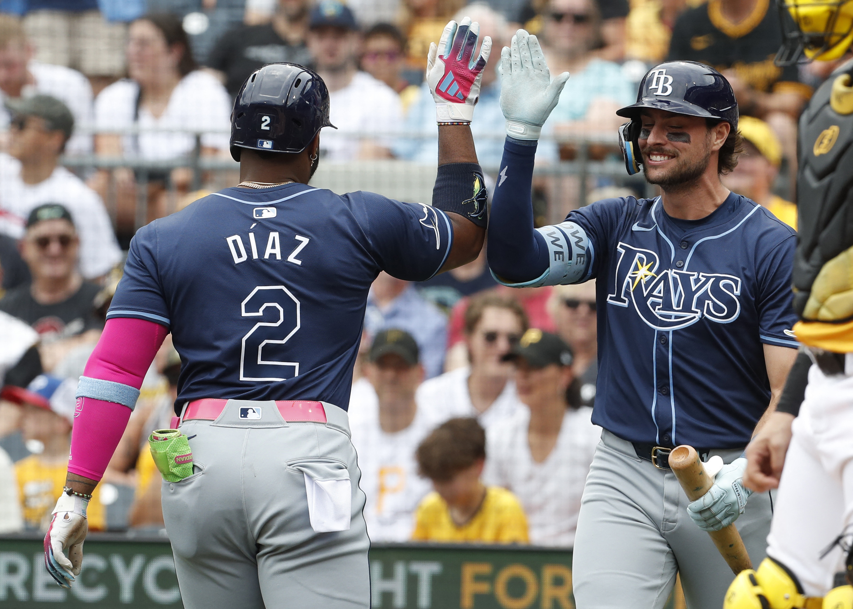 Yandy Diaz, Rays jump ahead early, take series from Pirates | Reuters