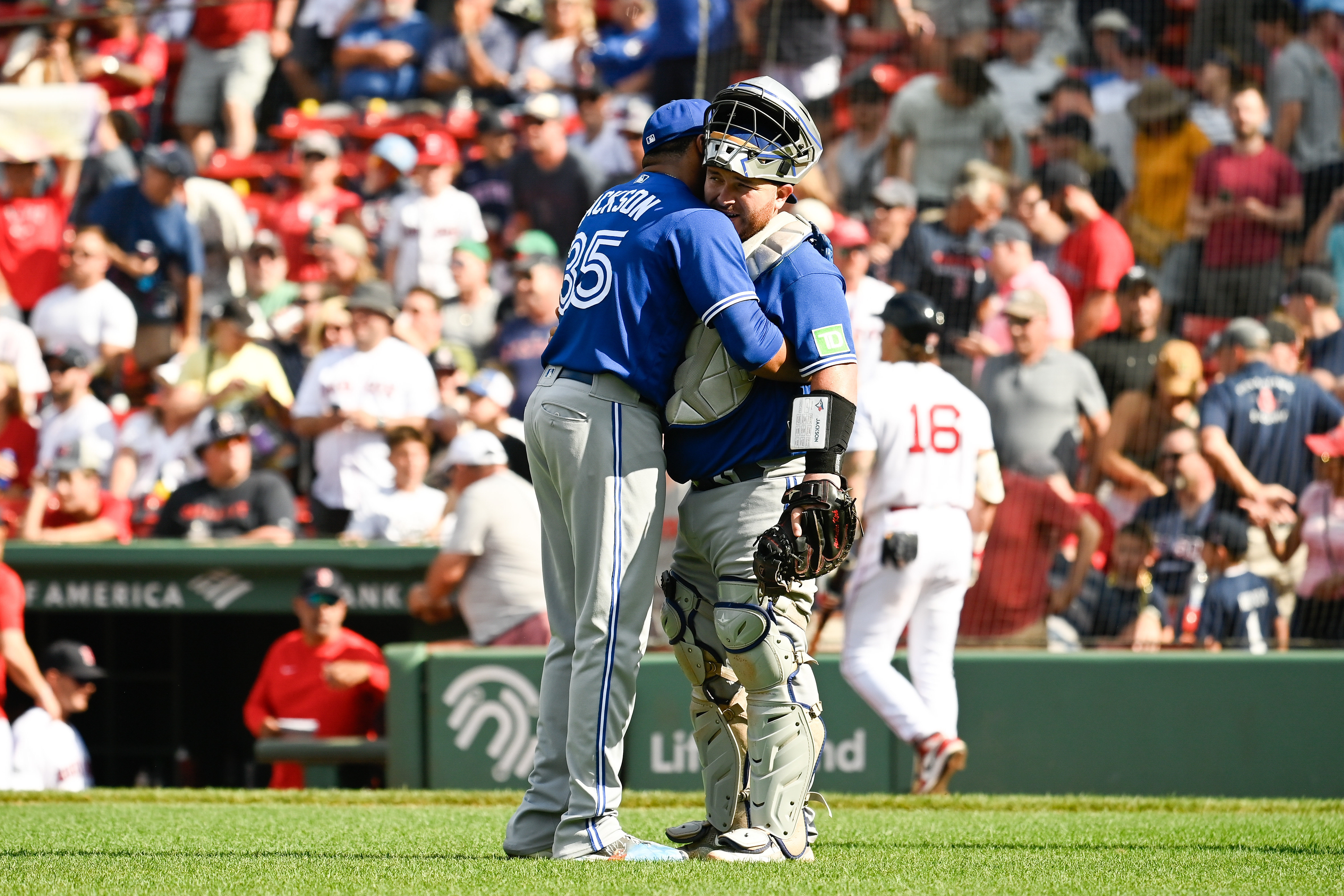 Red Sox held to just 3 hits, but still edge Blue Jays at Fenway