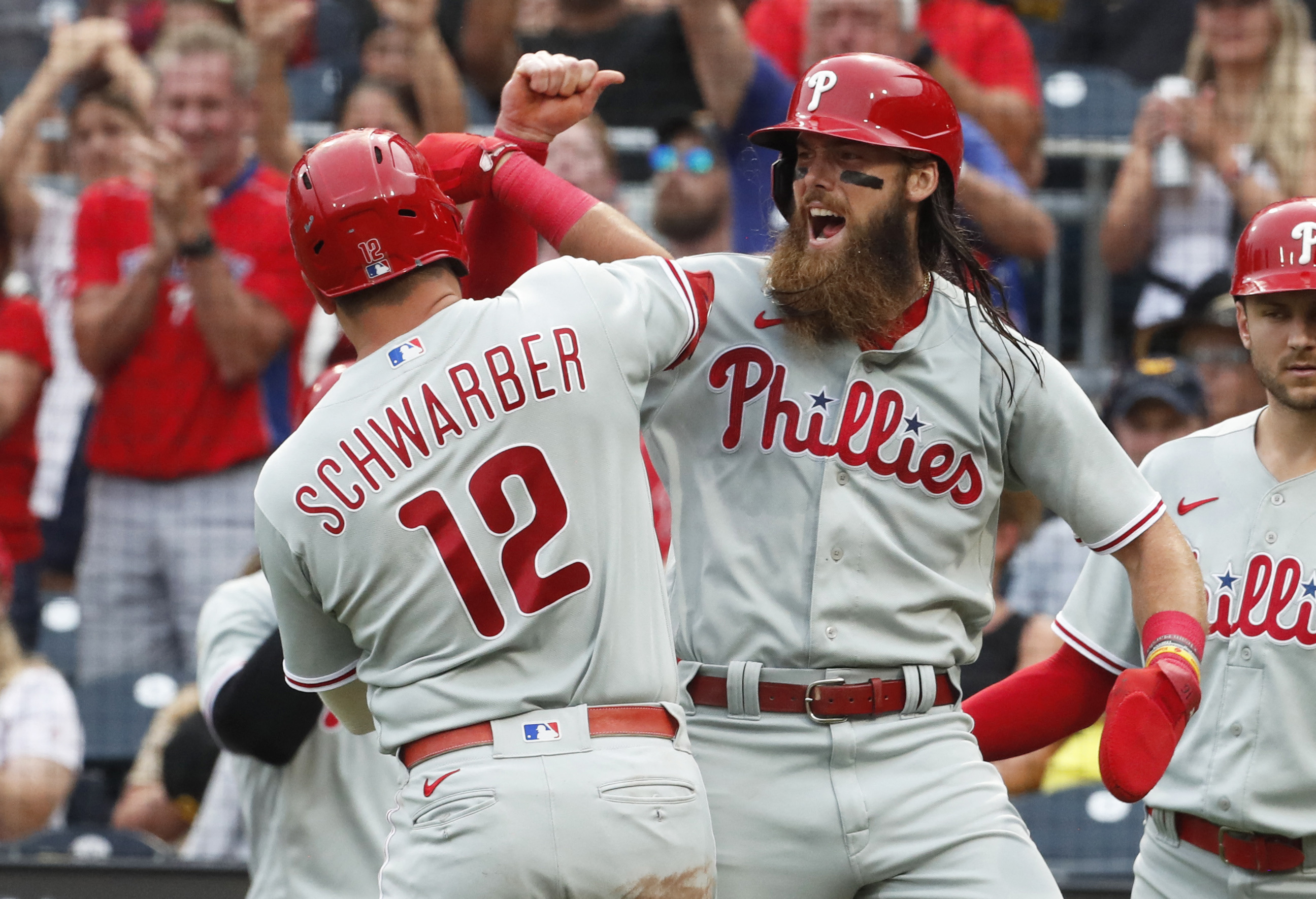 Kyle Schwarber blasted a 2-run HR as Phillies edged-Pirates