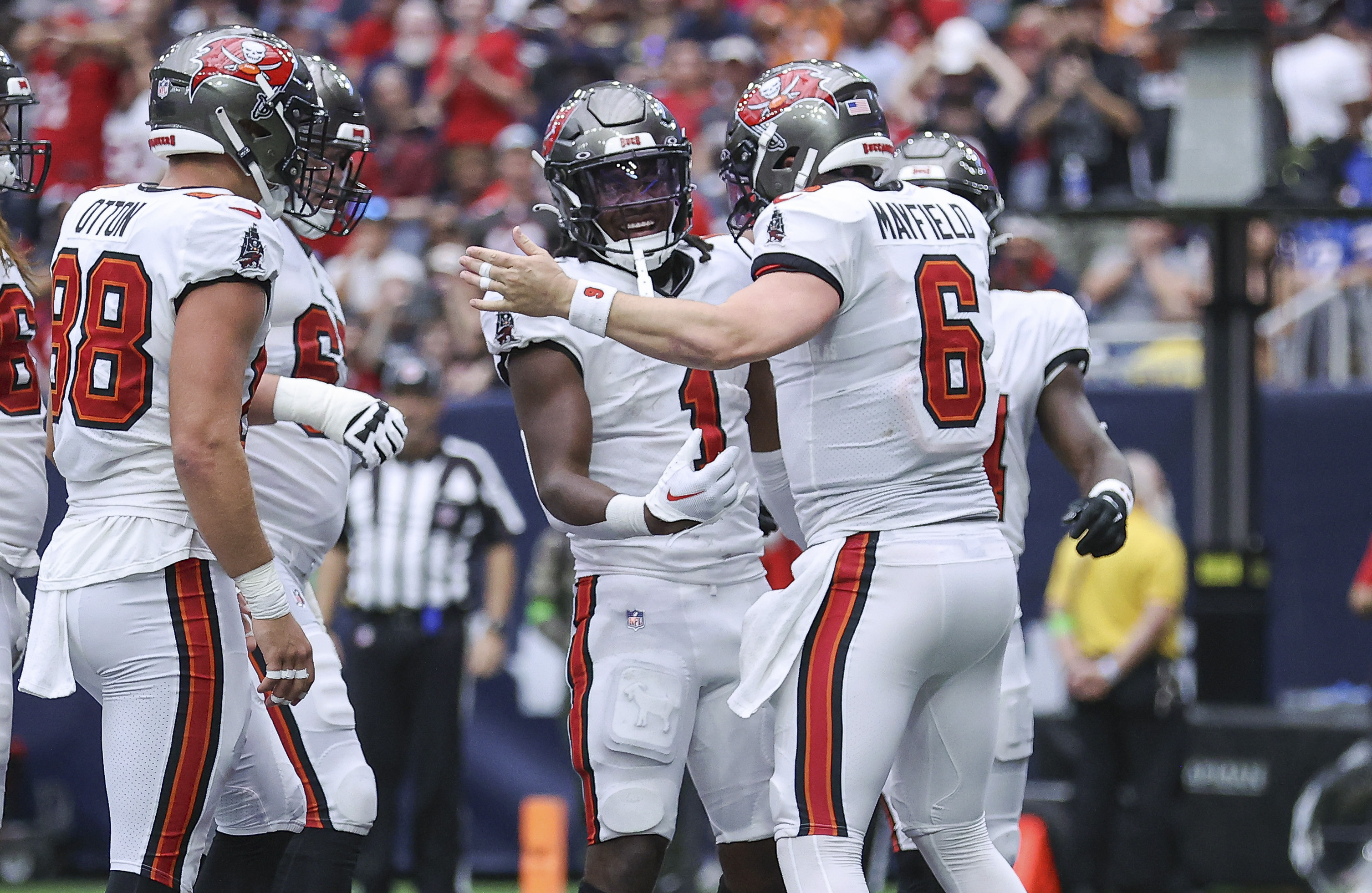 C.J. Stroud Sets Rookie Record In Texans' Wild Win Over Bucs | Reuters