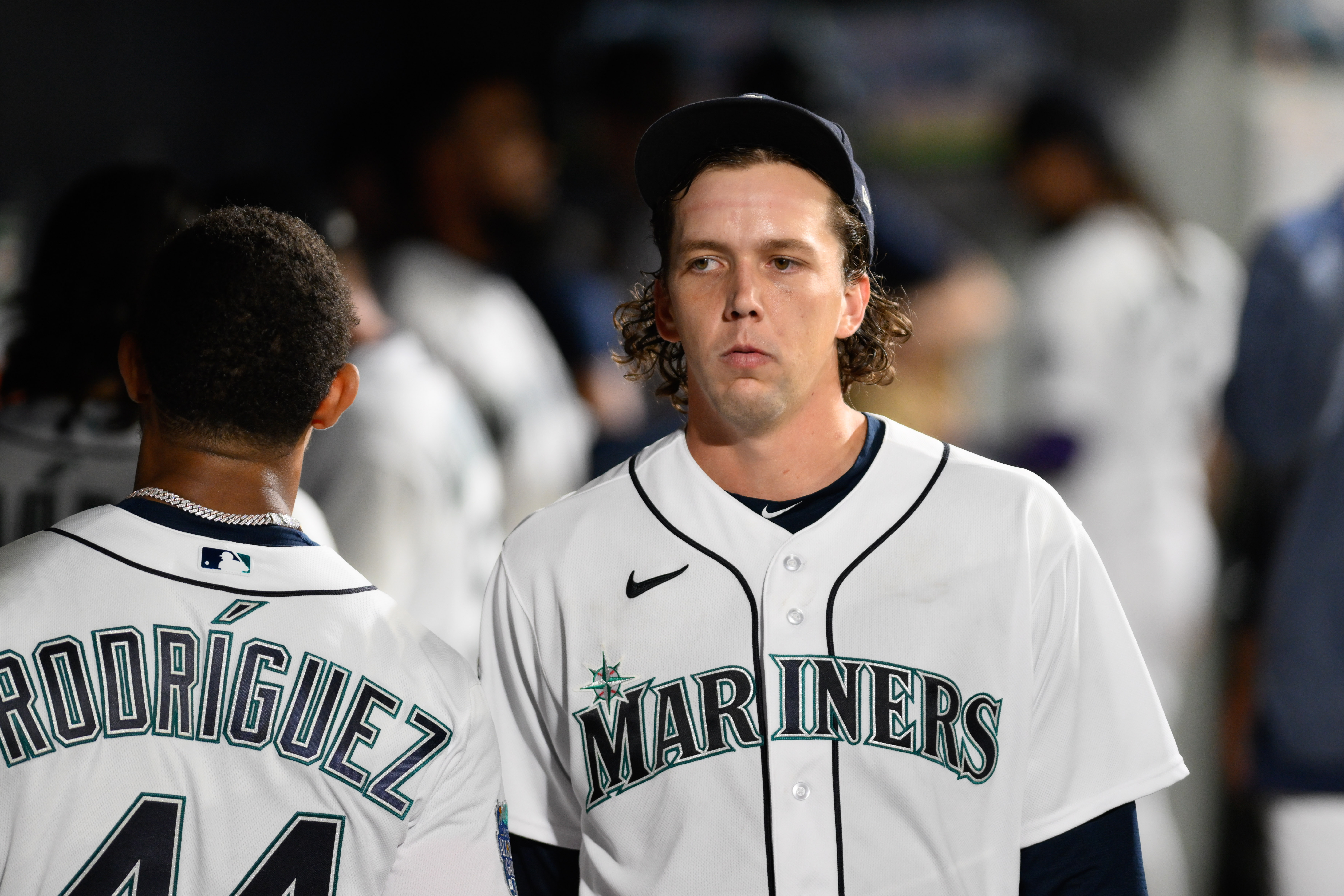 Mariners' playoff push comes up short in loss to Angels; Kyle