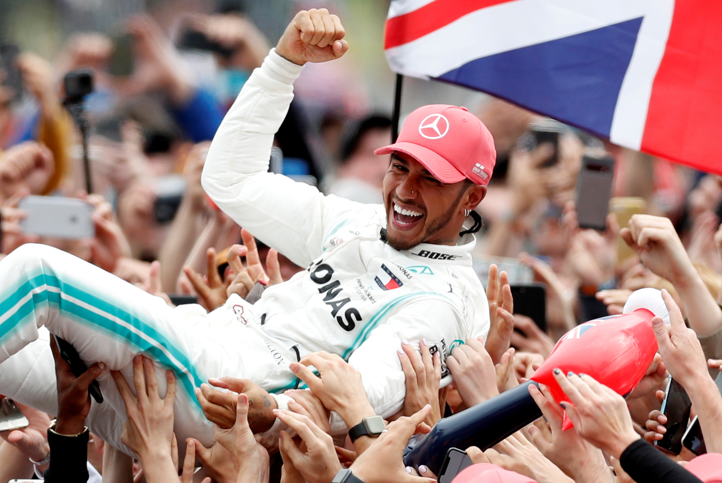 Hamilton Fears British Gp Crowd Move Is Premature Reuters