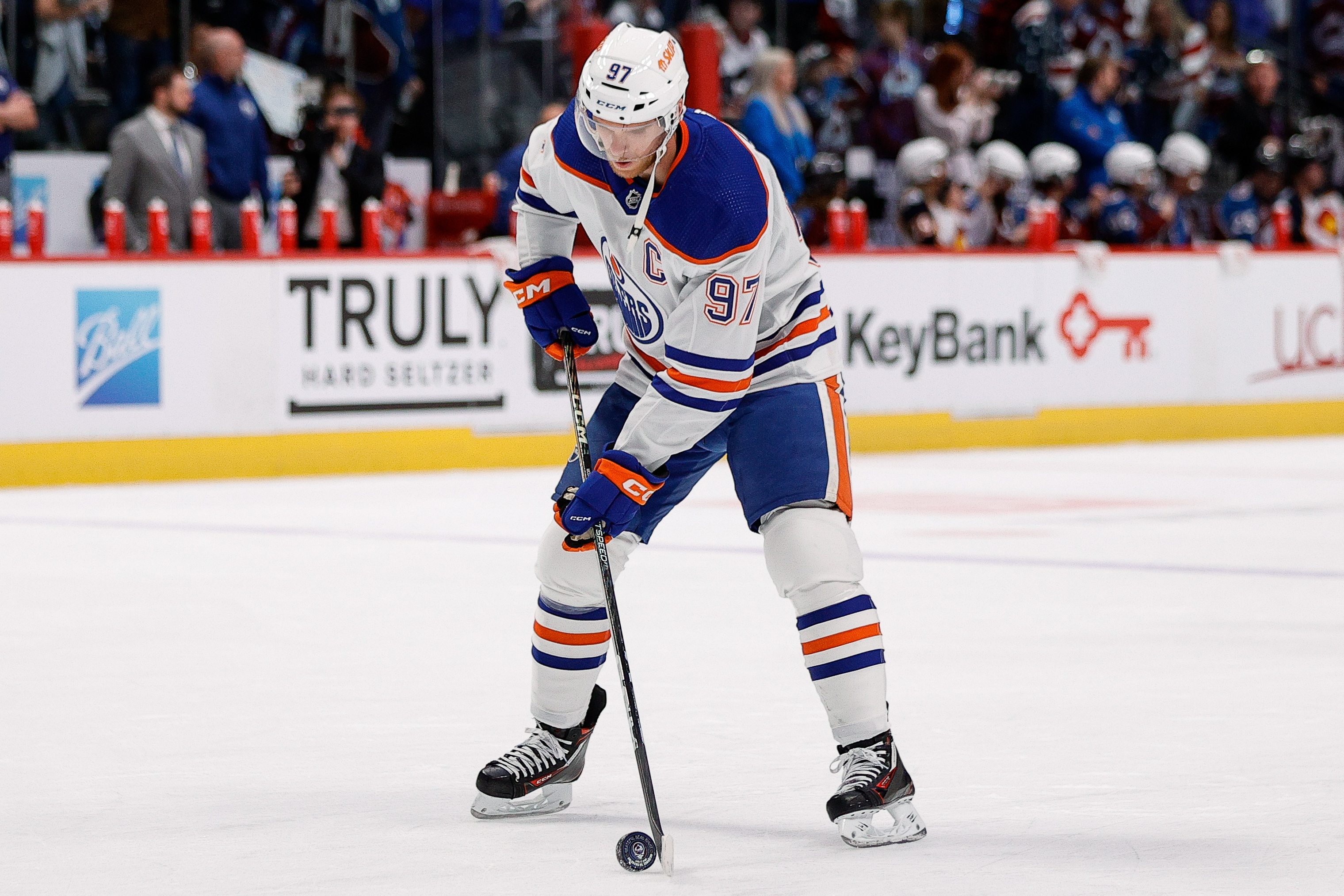 Evan Bouchard scores OT winner, Oilers beat Avalanche 2-1 - The San Diego  Union-Tribune