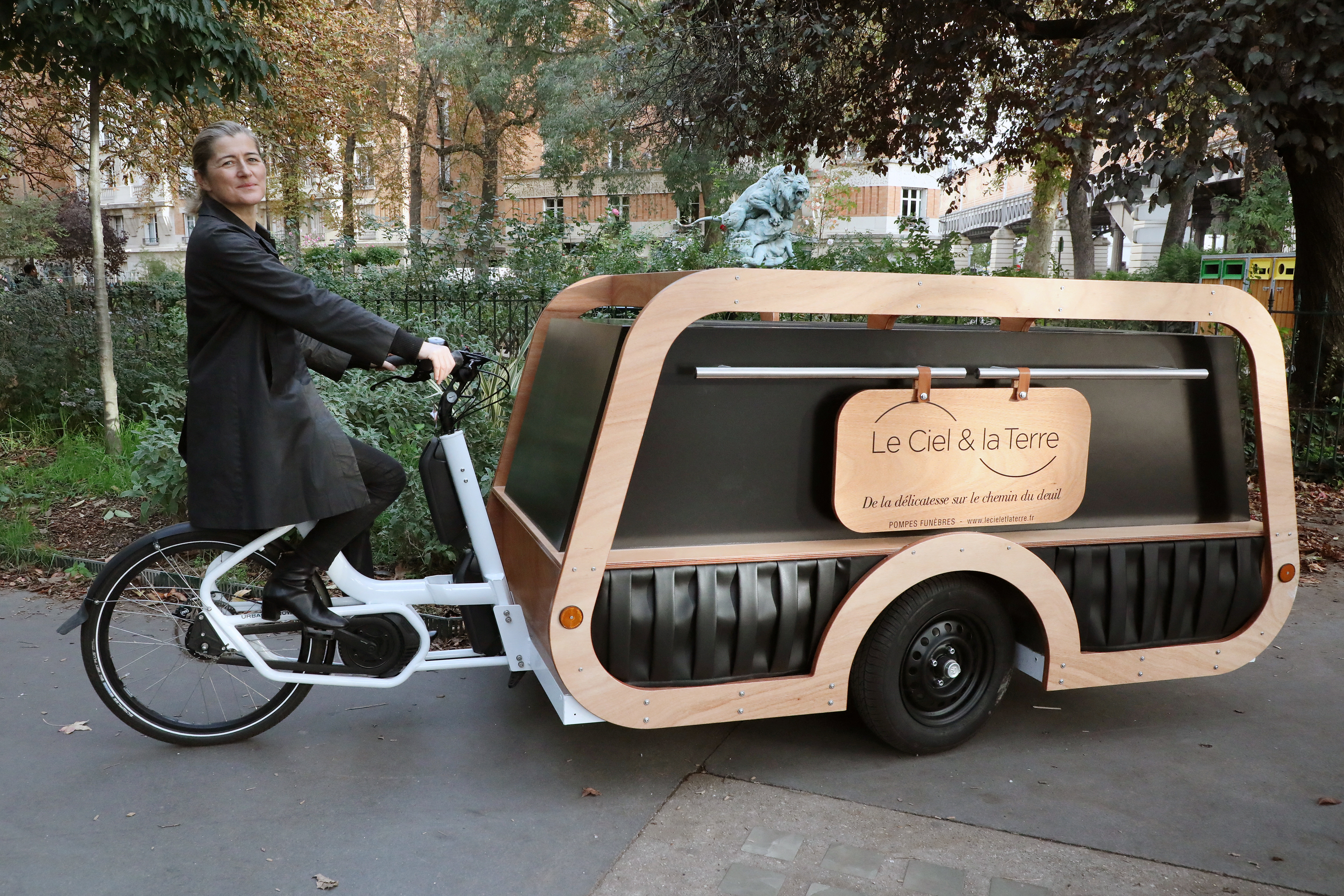 France's first bicycle-hearse makes for low-carbon funerals