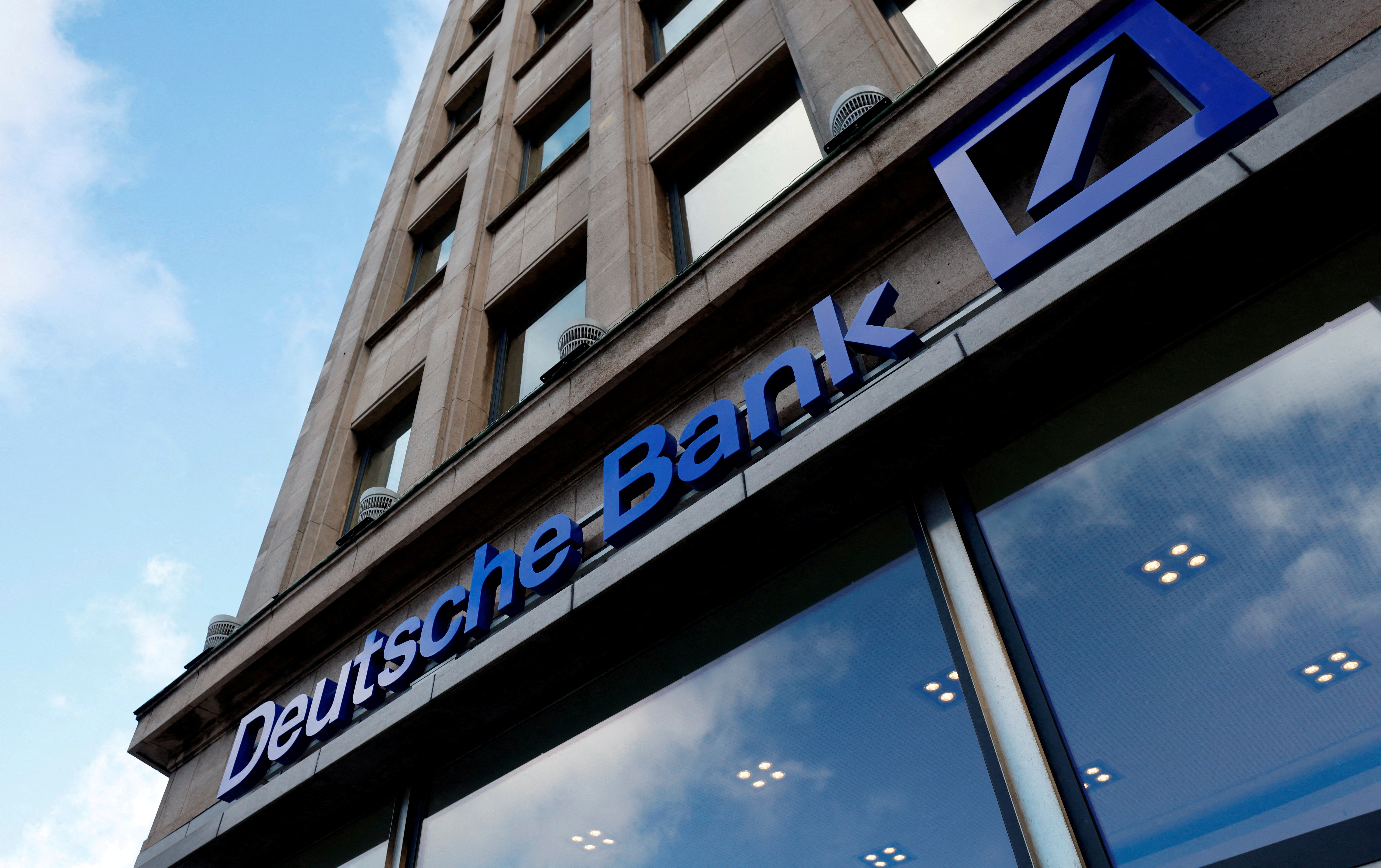 ドイツ銀行、9年ぶりに円債発行　643億円