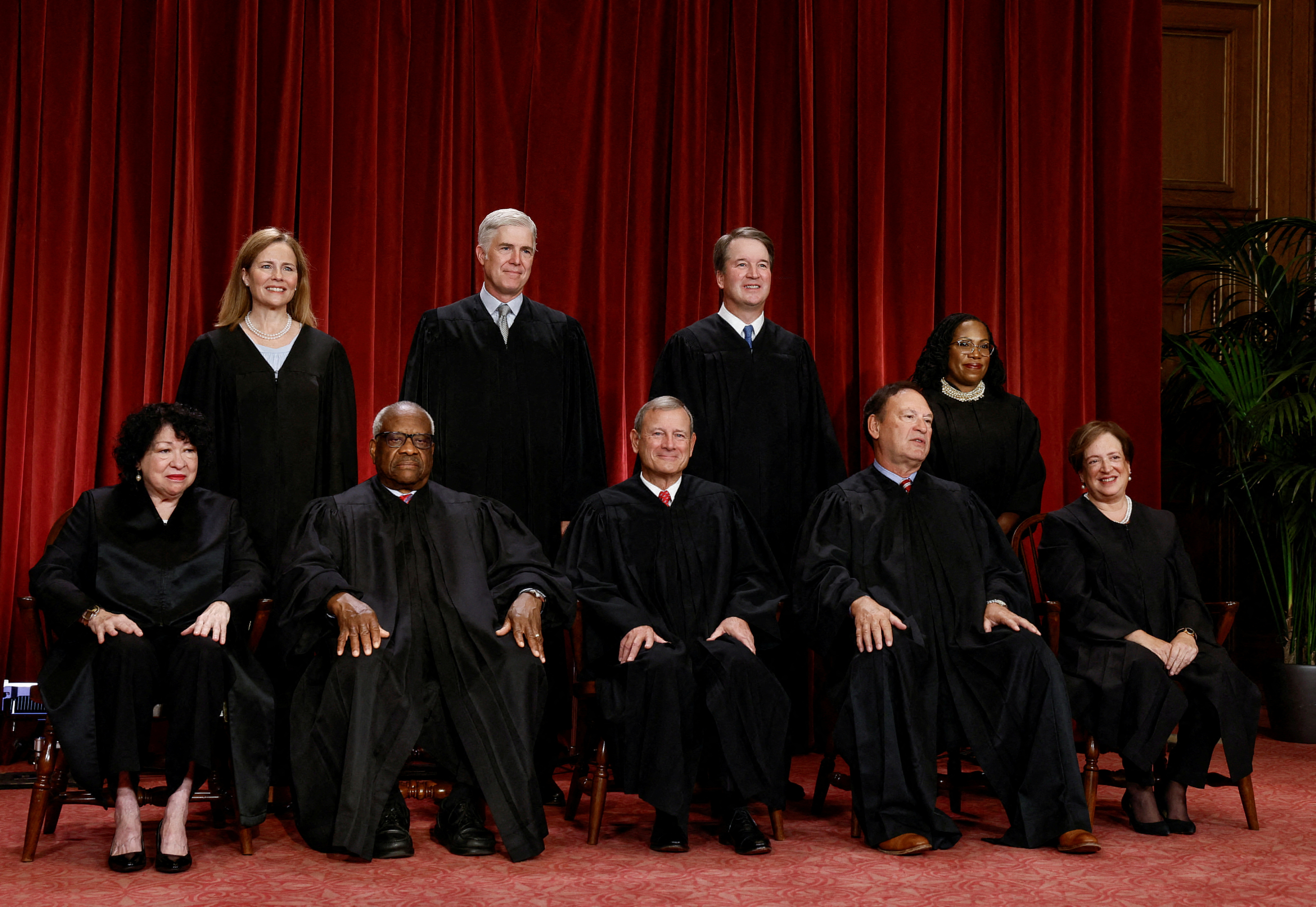 List of the supreme court outlet justices