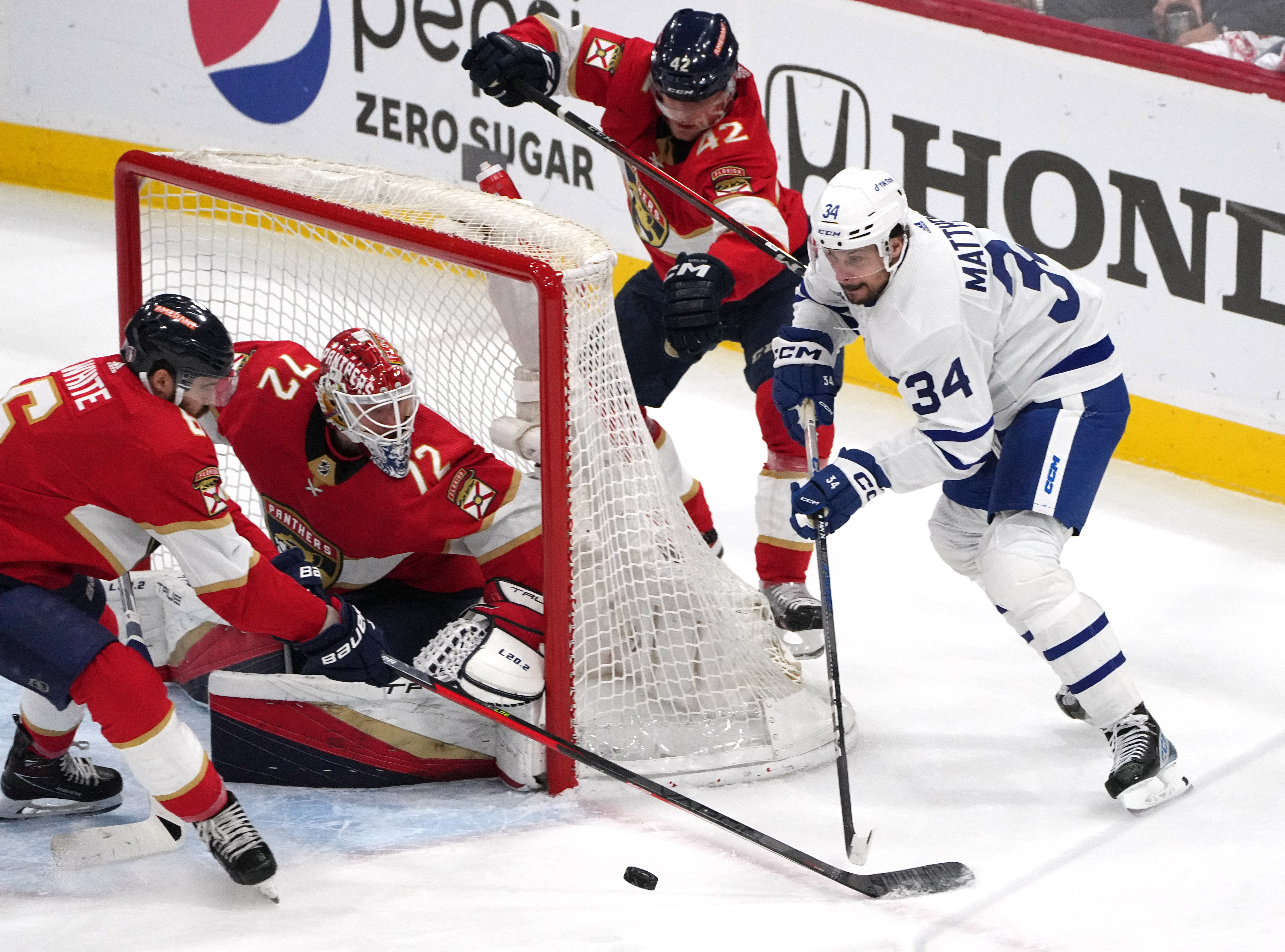 Joseph Woll, Leafs avoid elimination by downing Panthers