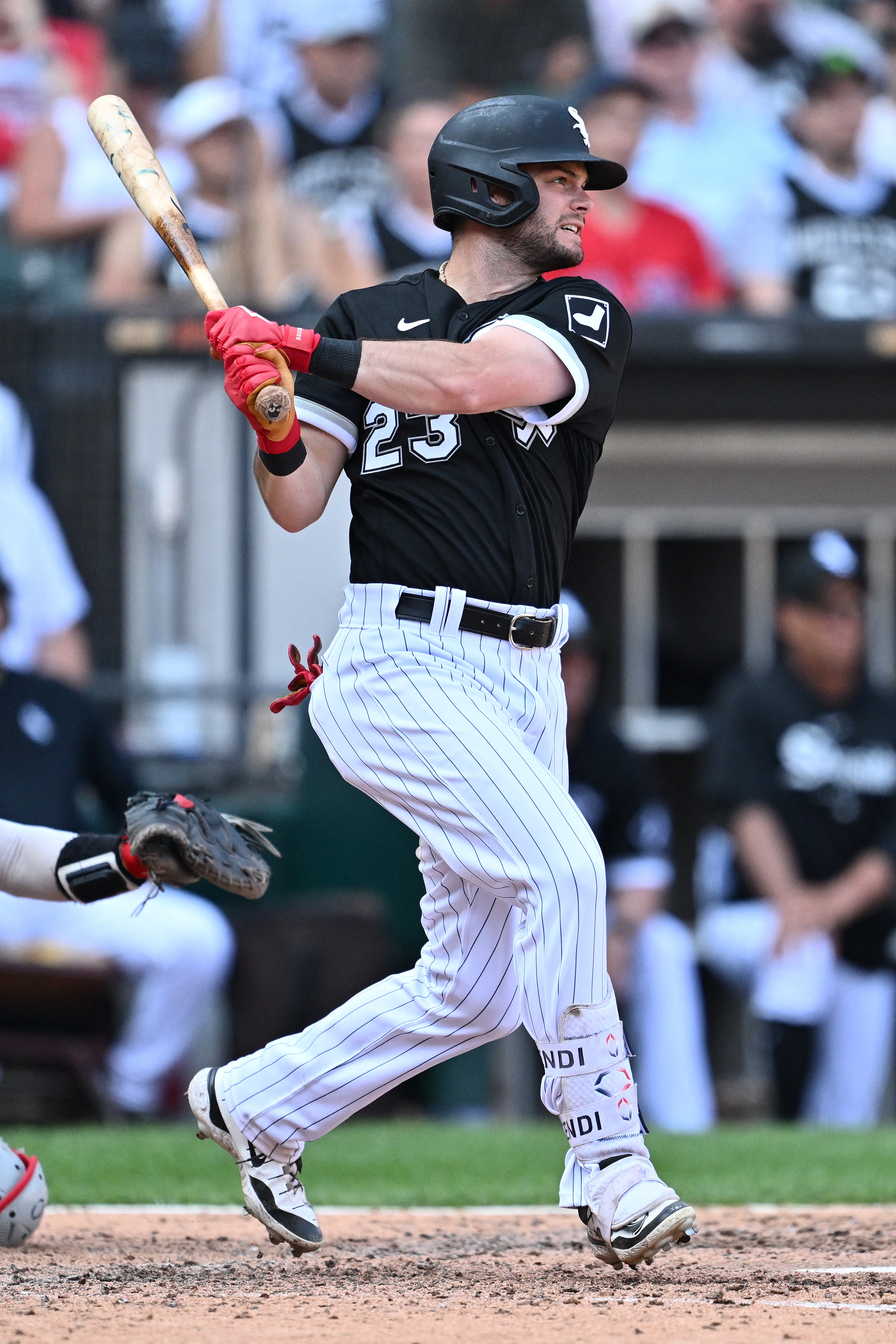 Elvis Andrus drives in winner as White Sox edge Red Sox