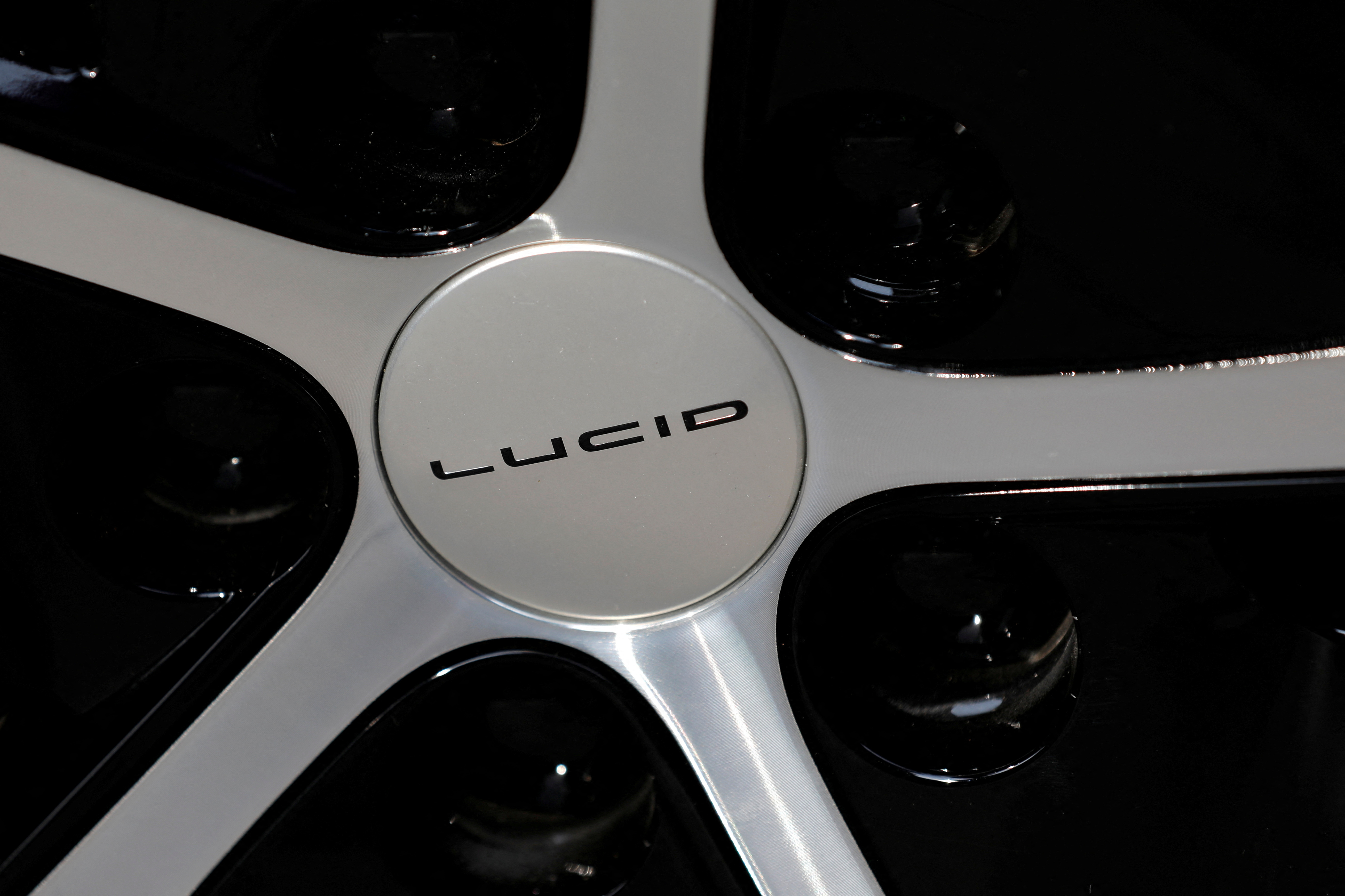 Lucid Motors sticks to its production target despite a slow