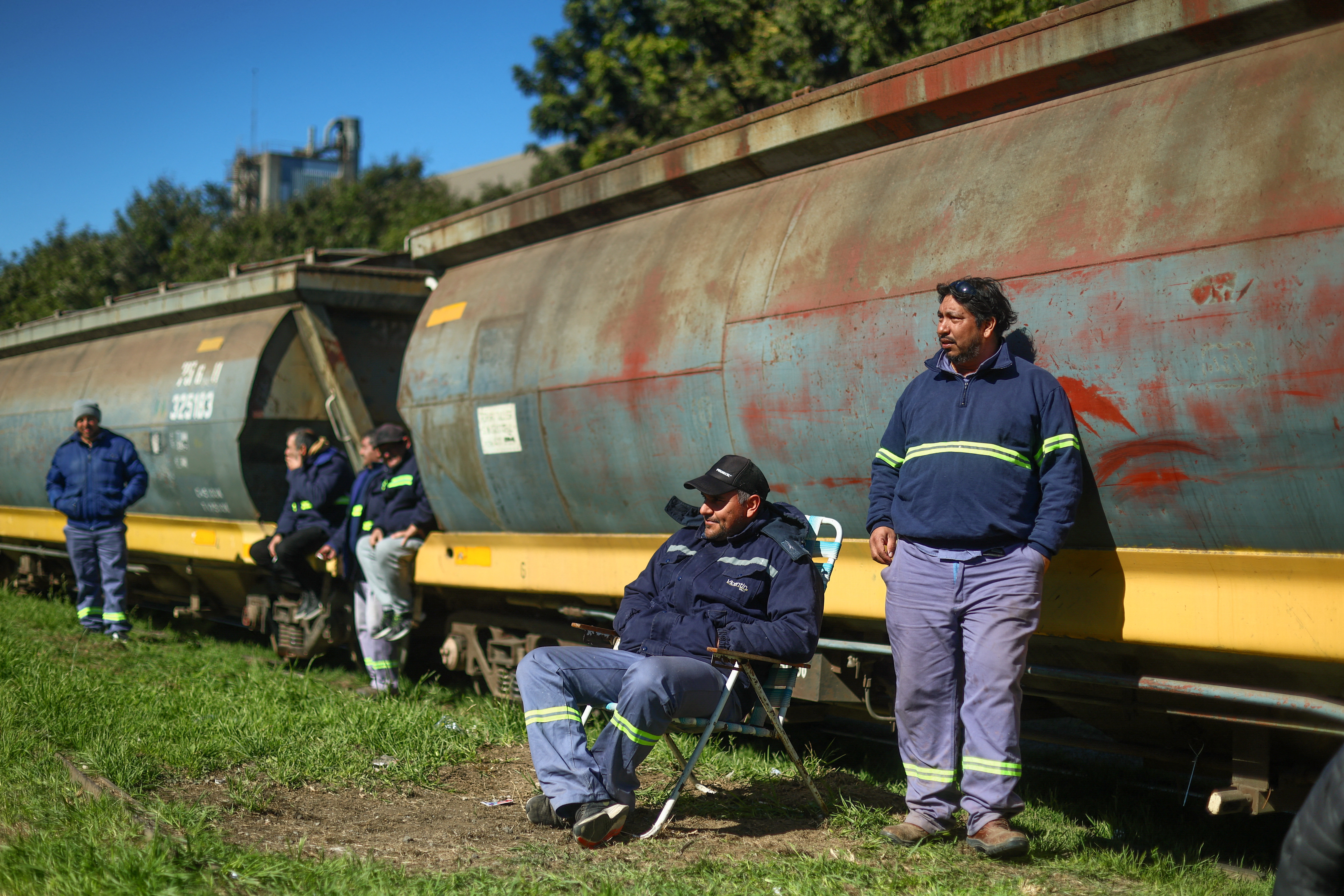 Argentina grains workers strike could continue beyond Friday