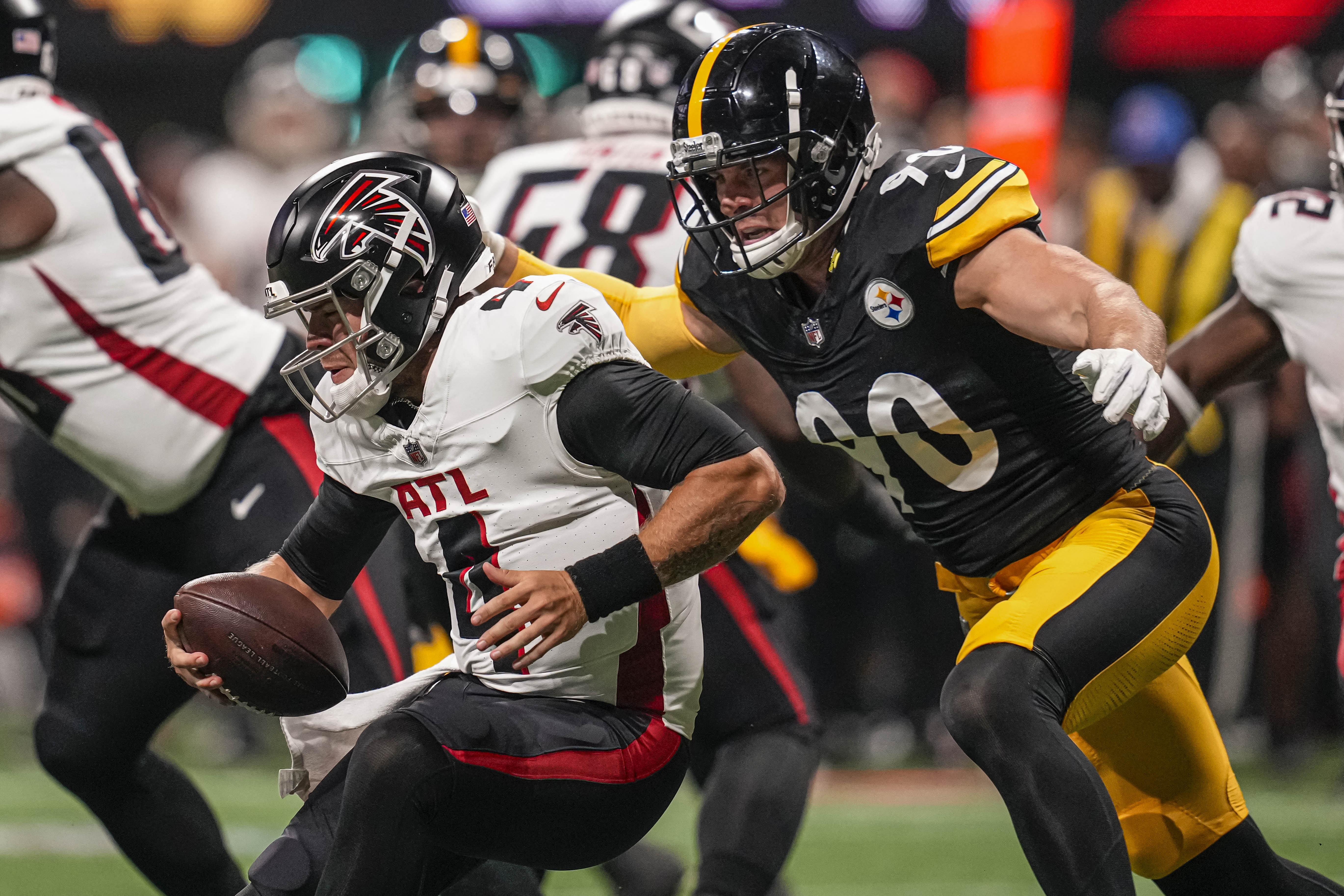 Kenny Pickett thrives as Steelers shut out Falcons – 810 The Spread