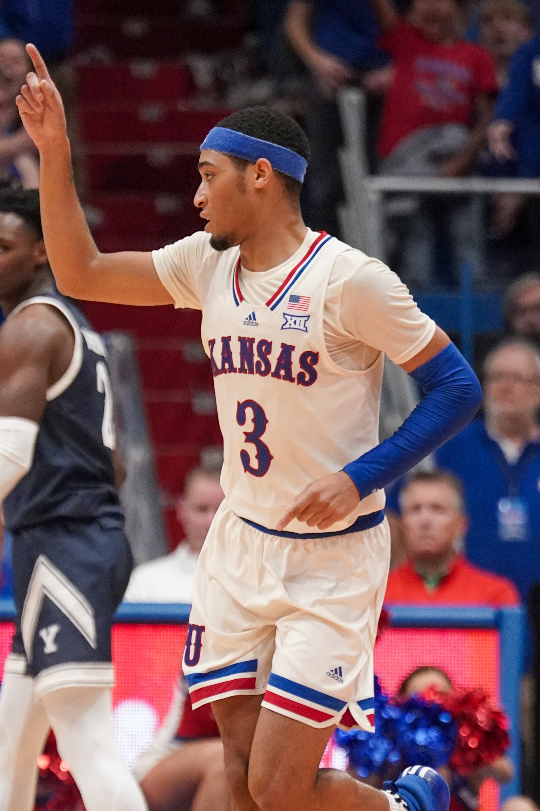 Kevin McCullar (34 Points) Helps No. 2 Kansas Escape Pesky Yale | Reuters