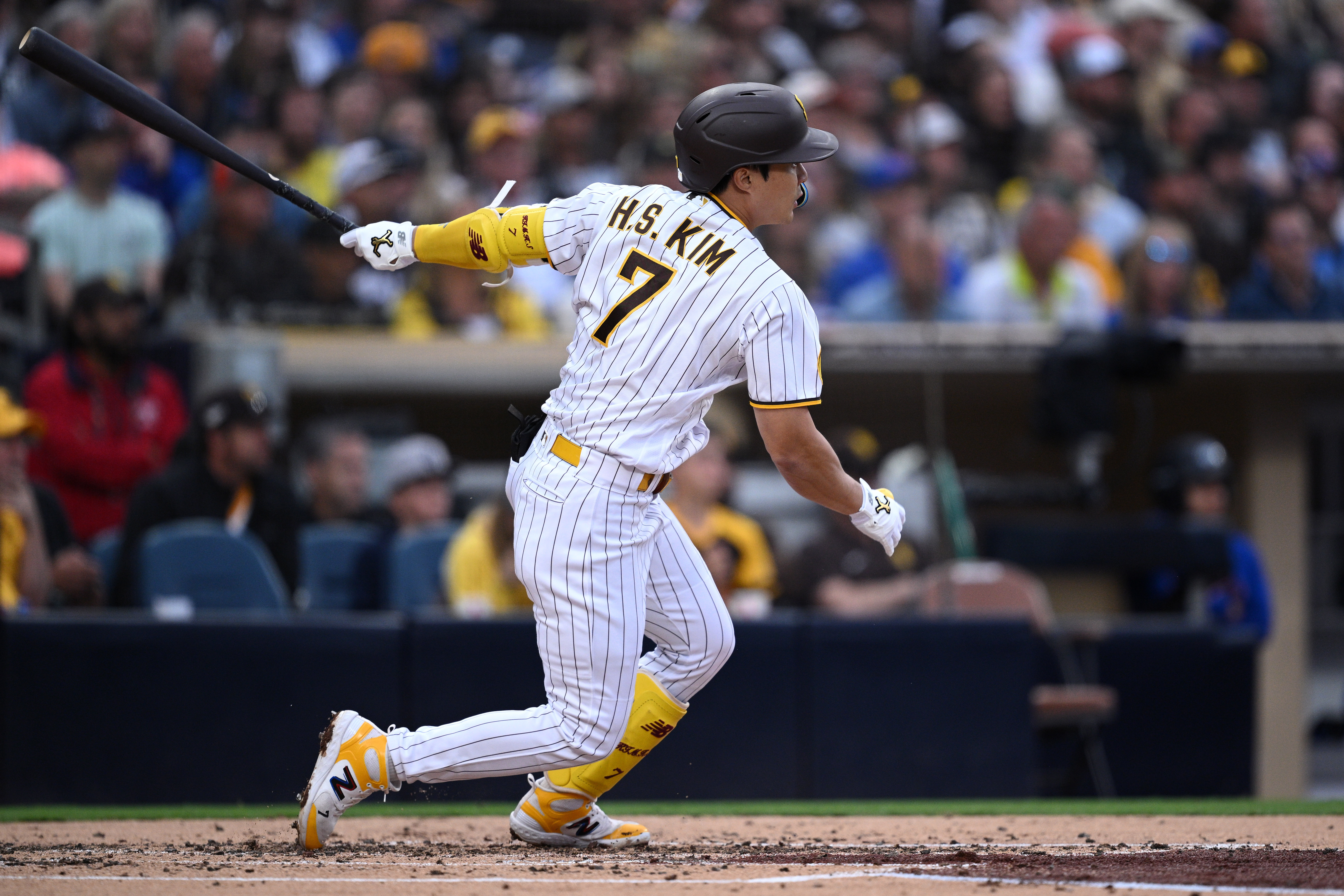 4/14, 4/20, 9/10, and 10/3 2022 Game-Used Home White Jersey: Ha-Seong Kim,  1st Home-Run of 2022 Season.