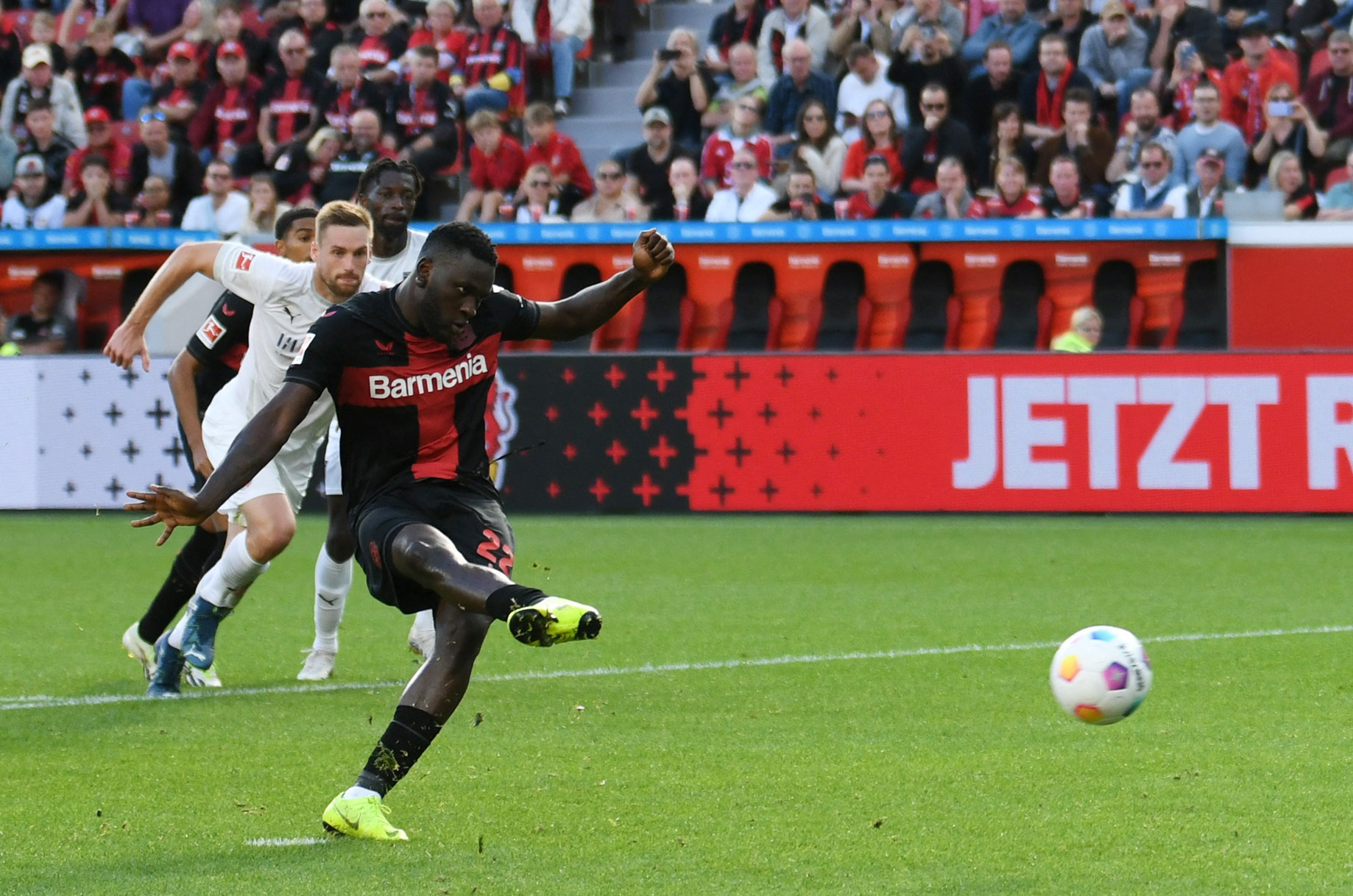 Leverkusen's Boniface scores twice in 4-1 win over promoted