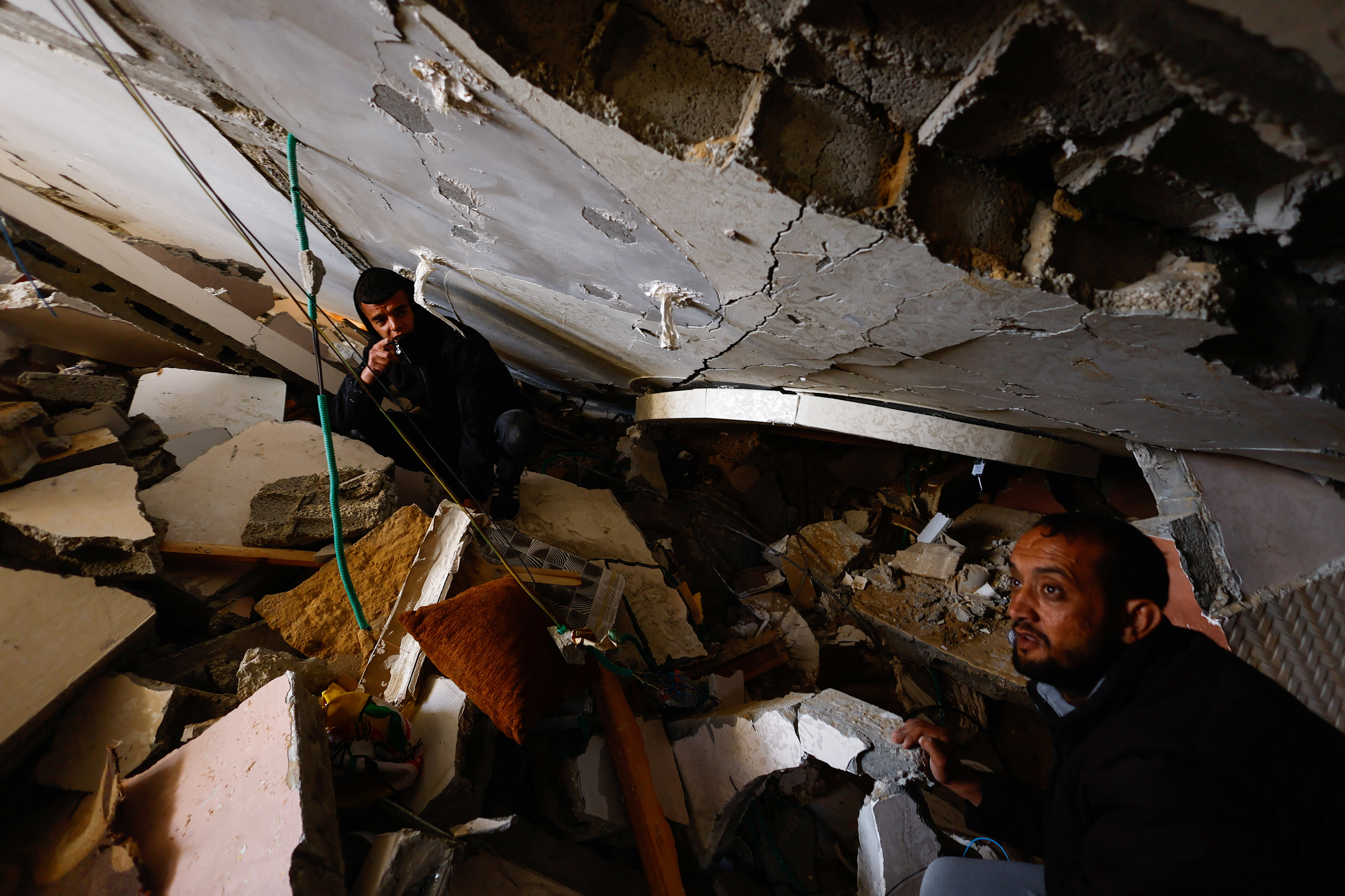 Hậu quả của cuộc không kích của Israel ở Rafah, phía nam Dải Gaza