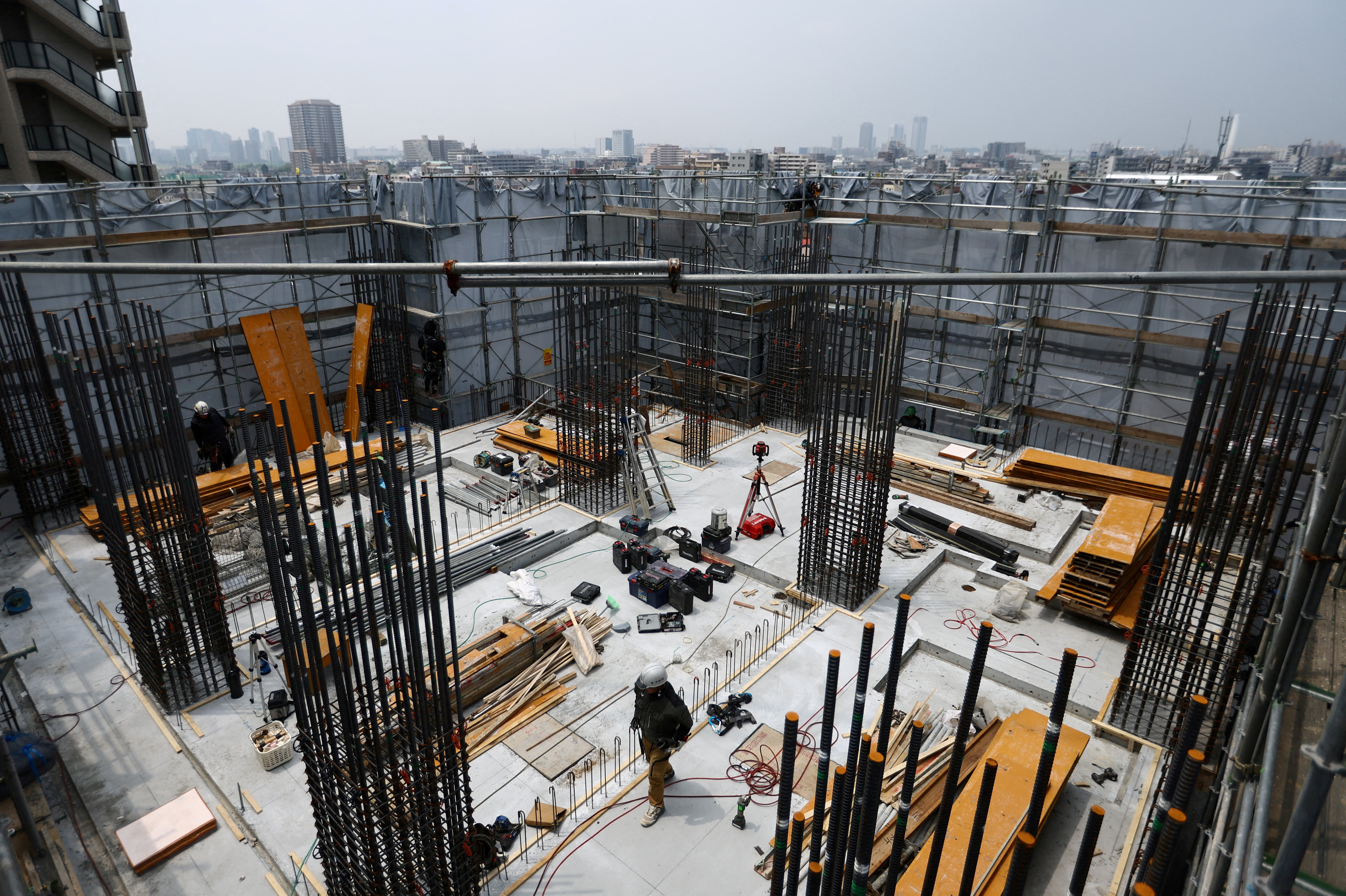 Japanese firms take steps to protect outdoor workers as heatwave
