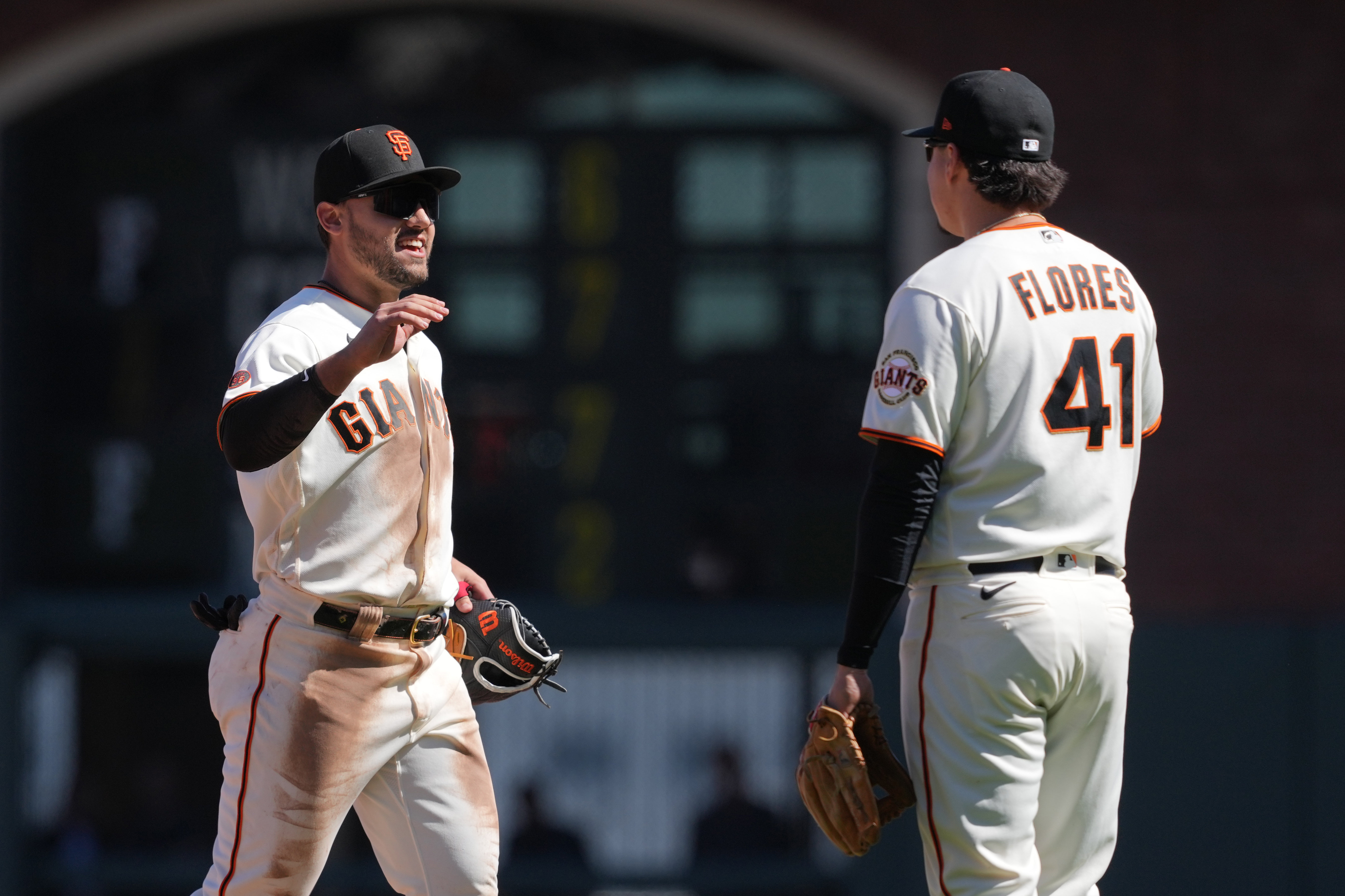 ⚾ Conforto hits clutch HR in 8th, Giants rally past Royals