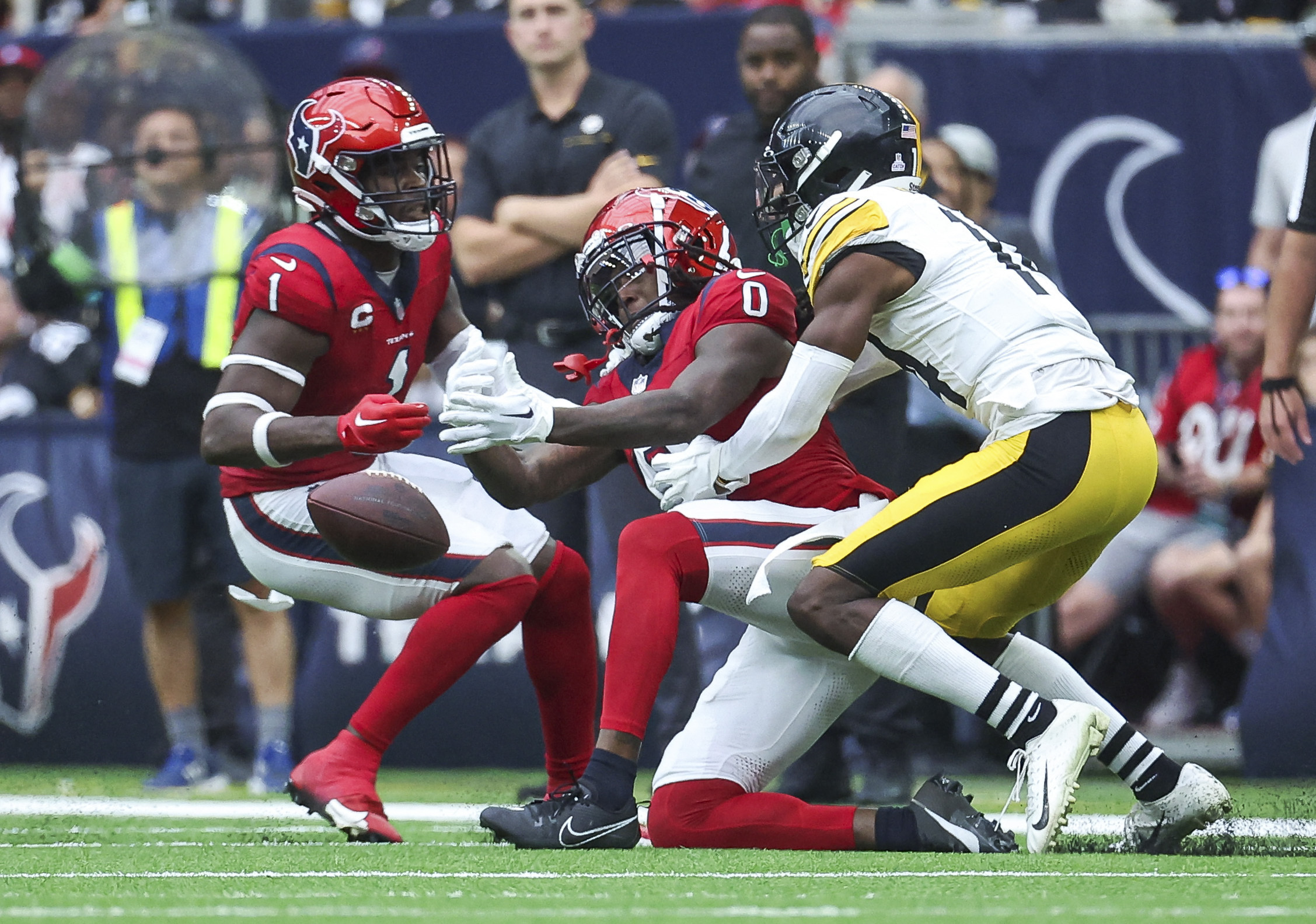 Texans Down Steelers, Who Lose QB Kenny Pickett To Knee Injury | Reuters