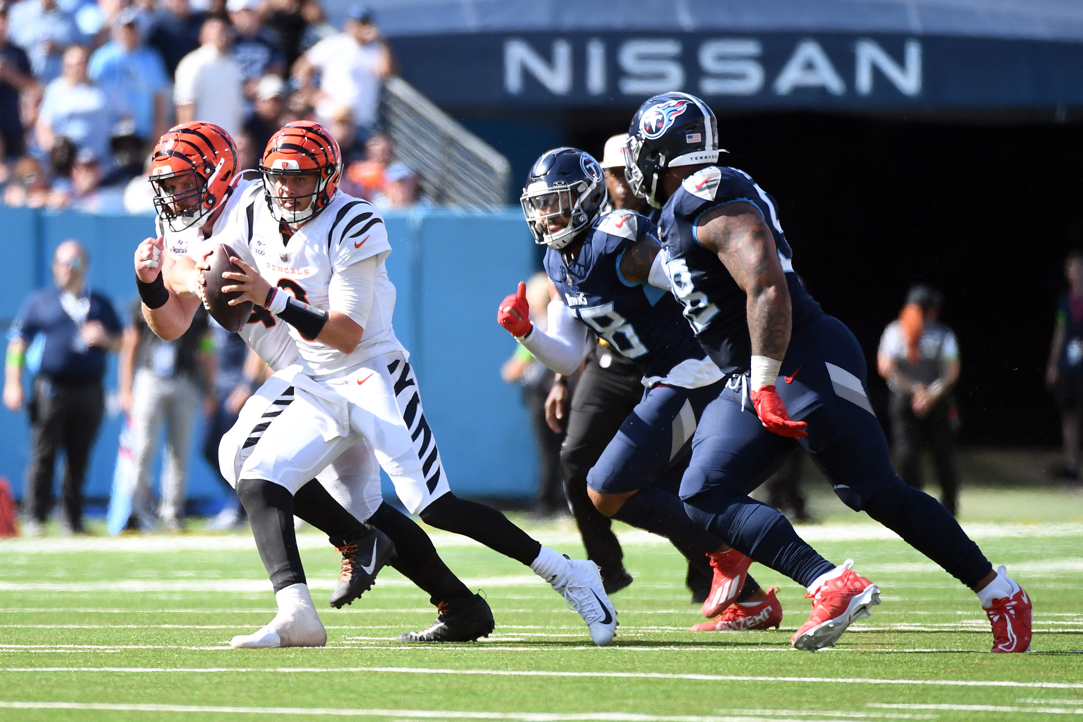 Derrick Henry helps Texans rout Bengals, Sports