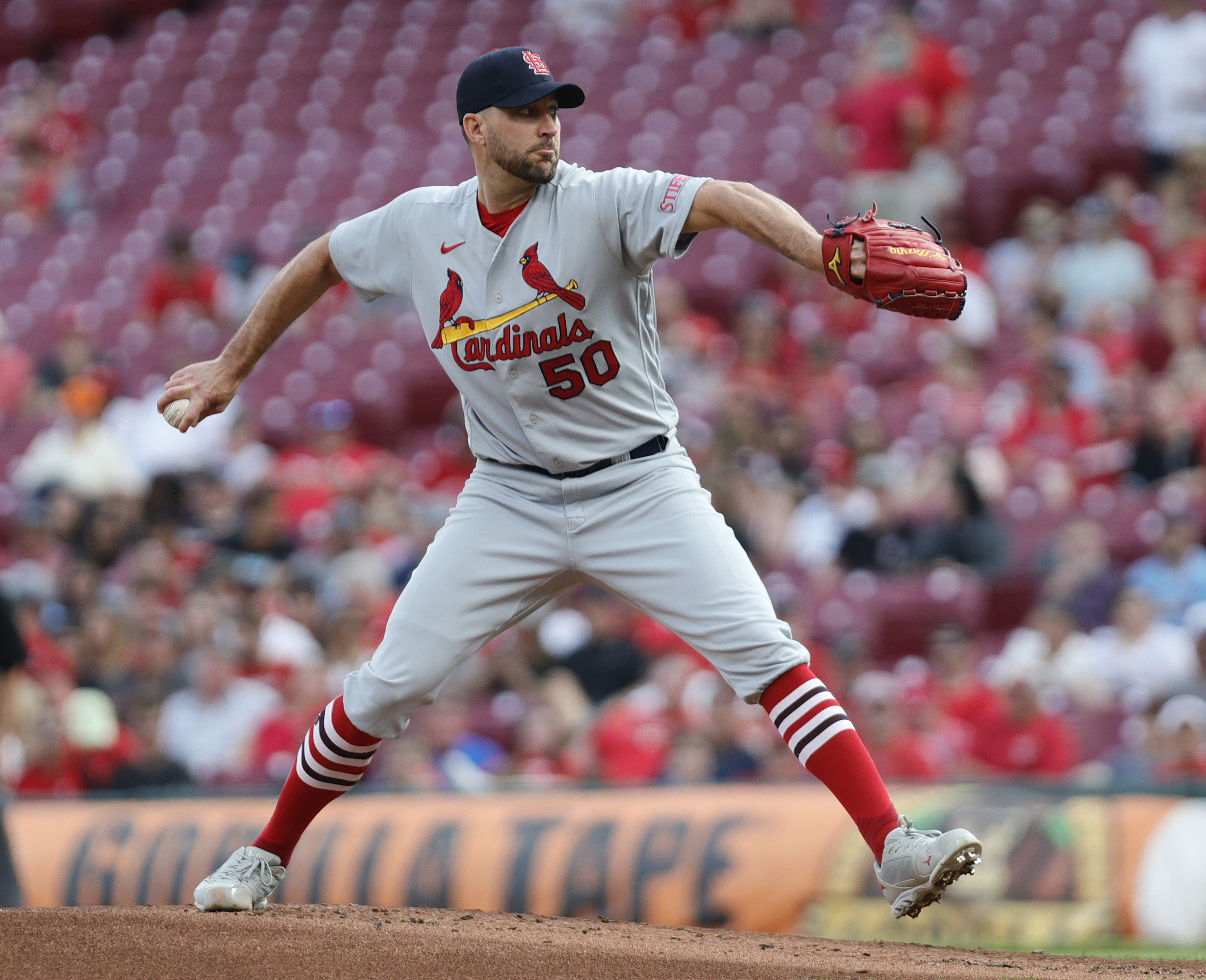 Cardinals' Adam Wainwright Takes Final At-Bat in Front of Home