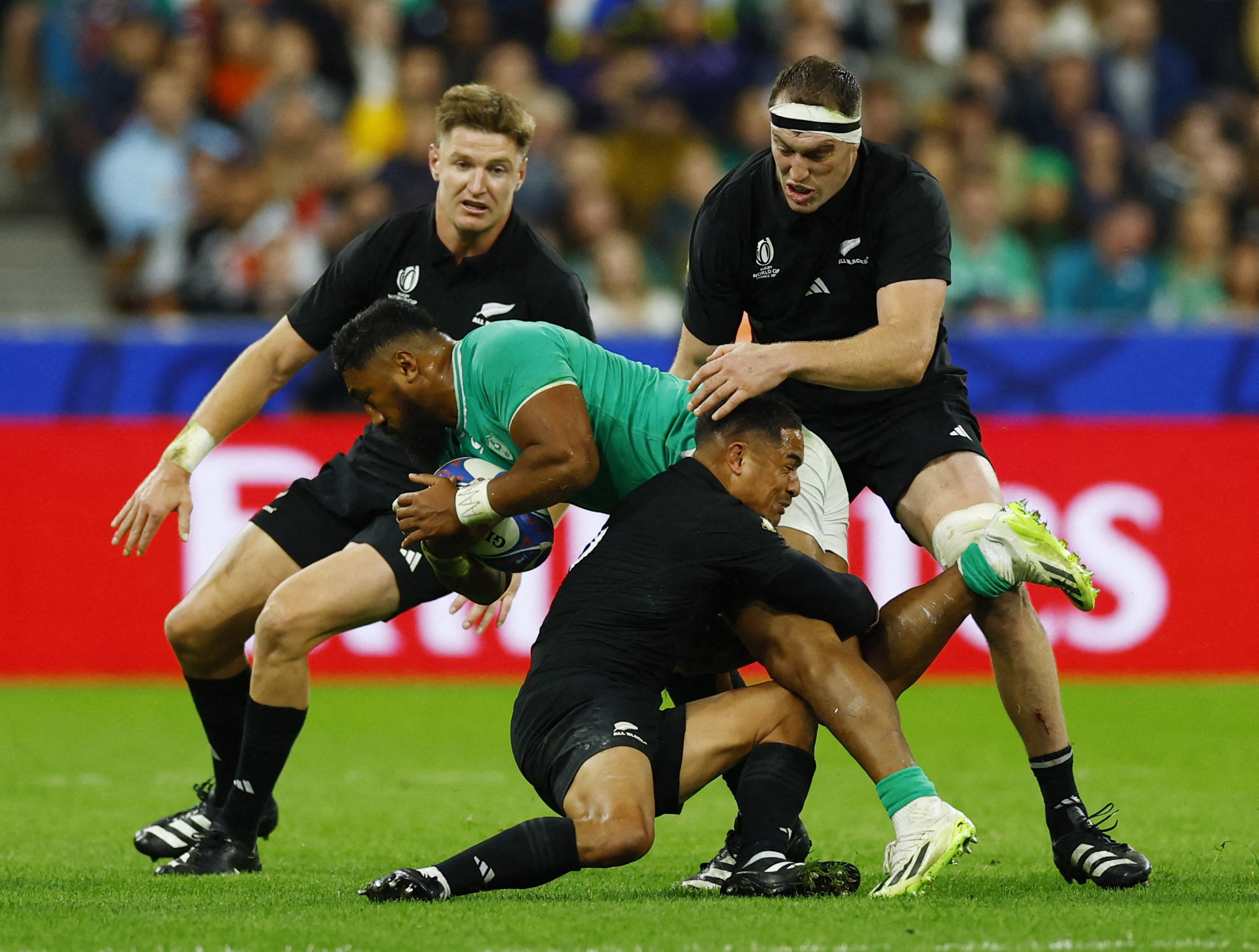 New Zealand braced for intense Ireland battle Reuters