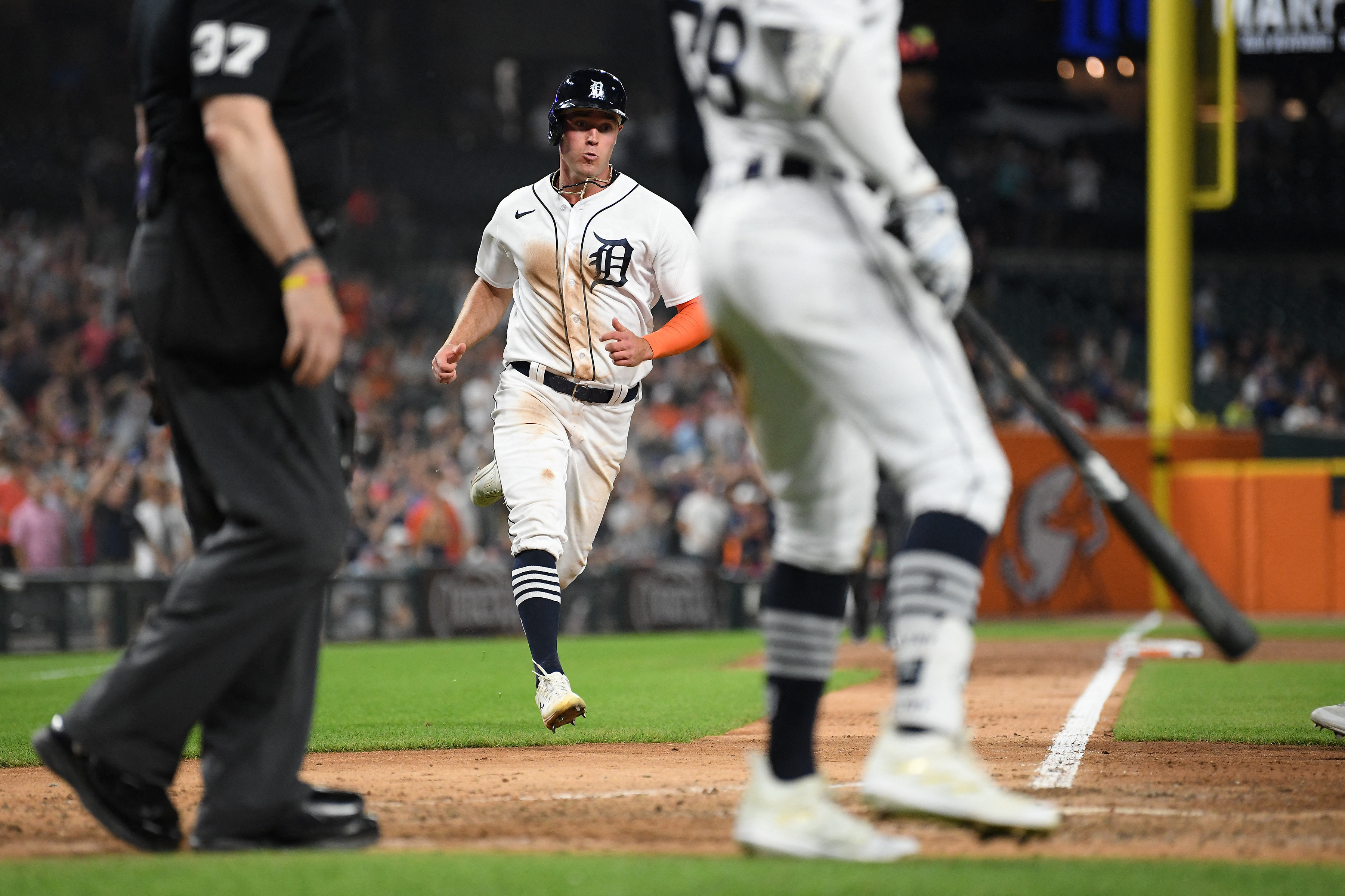 Chicago Cubs on X: Late-inning win in the Motor City! Madrigal: 2-for-4, 2  RBI (Go ahead RBI 2B in 9th inning), R Suzuki: 2-for-4, HR (5th HR this  month), 2 R Happ