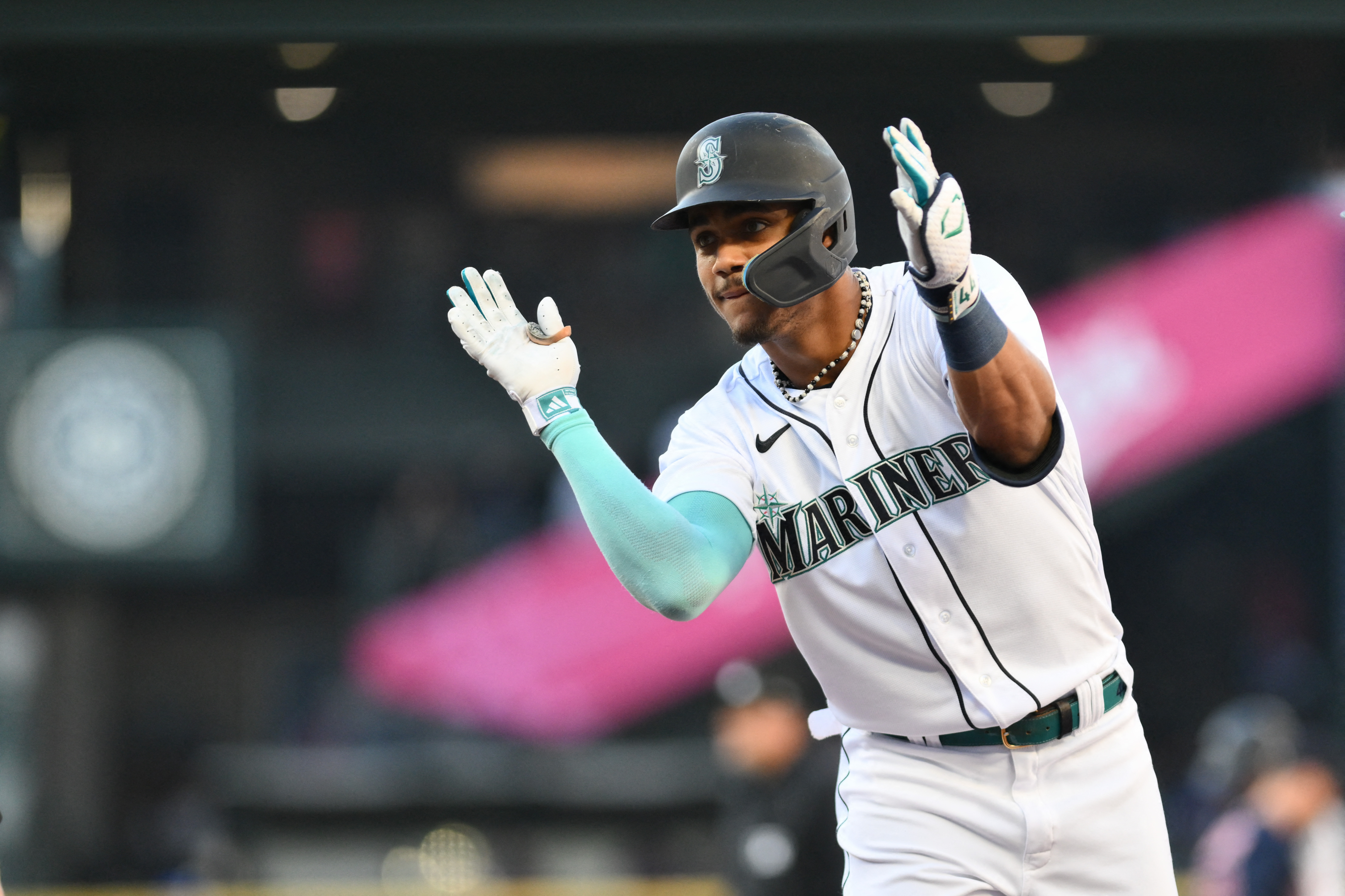 Mariners stun the Red Sox with series victory, as Big Dumper dominates  against the AAL East and Julio Rodriguez delivers clutch hits - BVM Sports