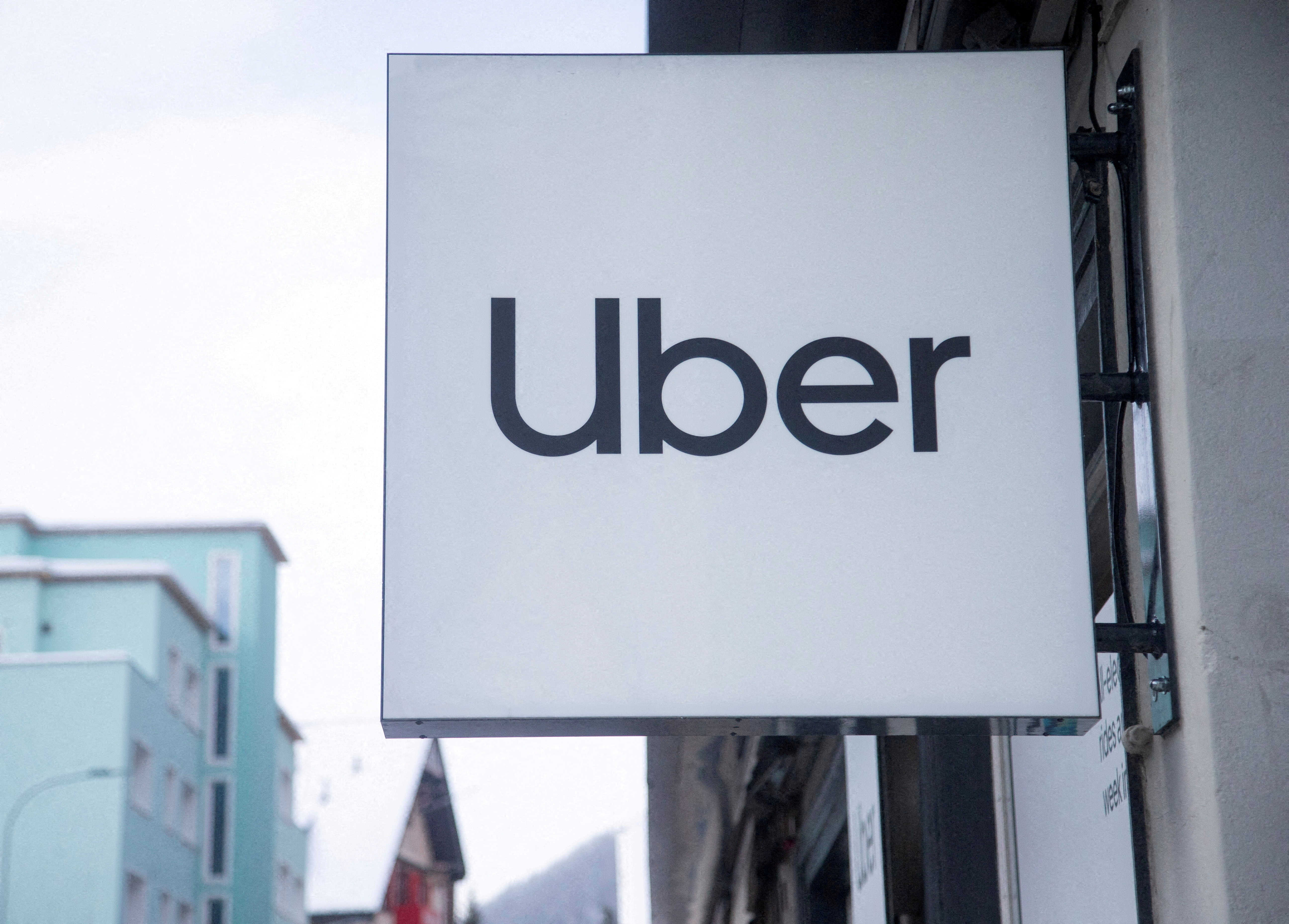 Uber و DoorDash پیشنهاد خود را برای مسدود کردن حداقل دستمزد نیویورک برای کارگران تحویل از دست دادند