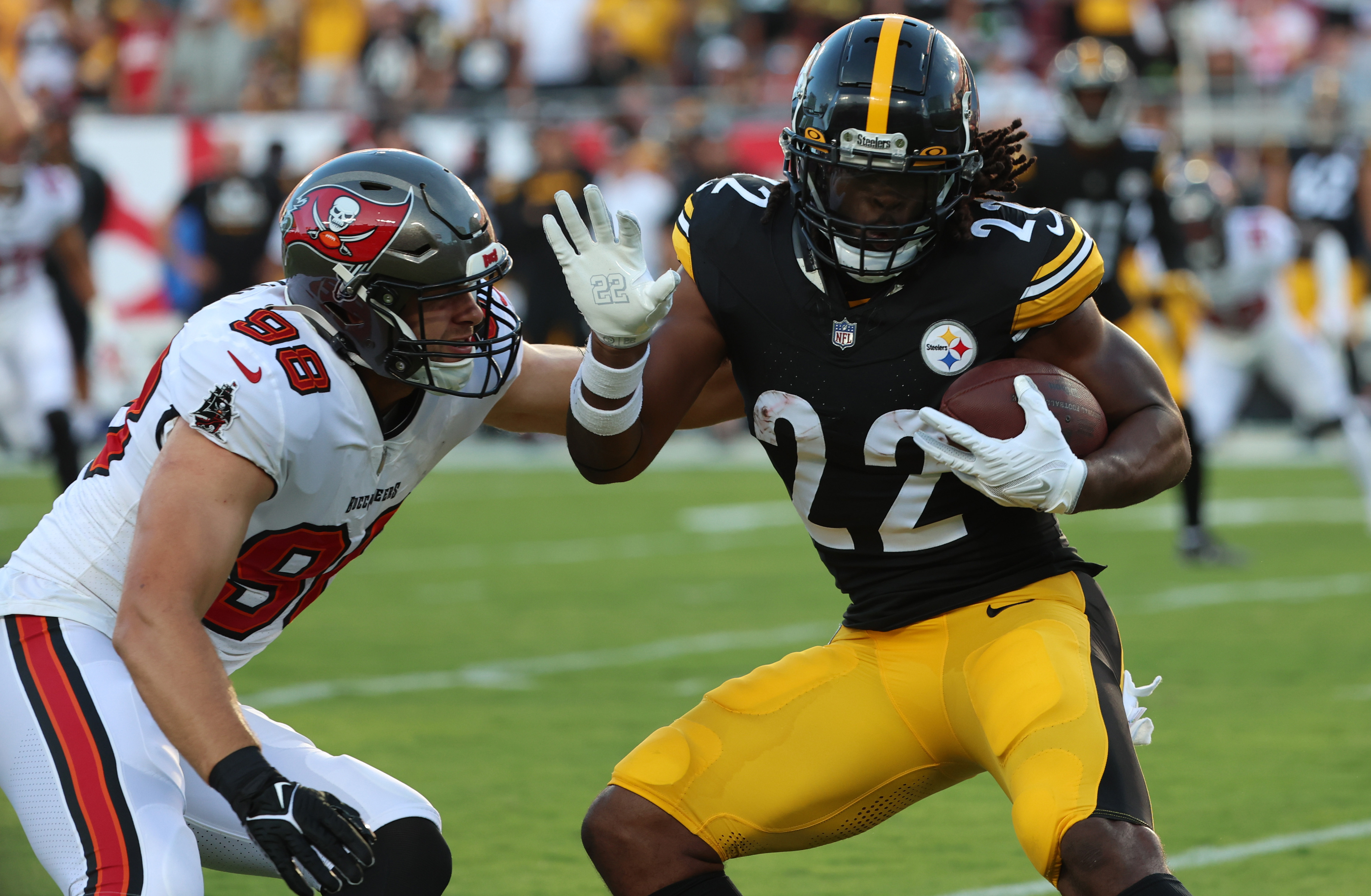 Kenny Pickett, Steelers cruise past Buccaneers – 810 The Spread