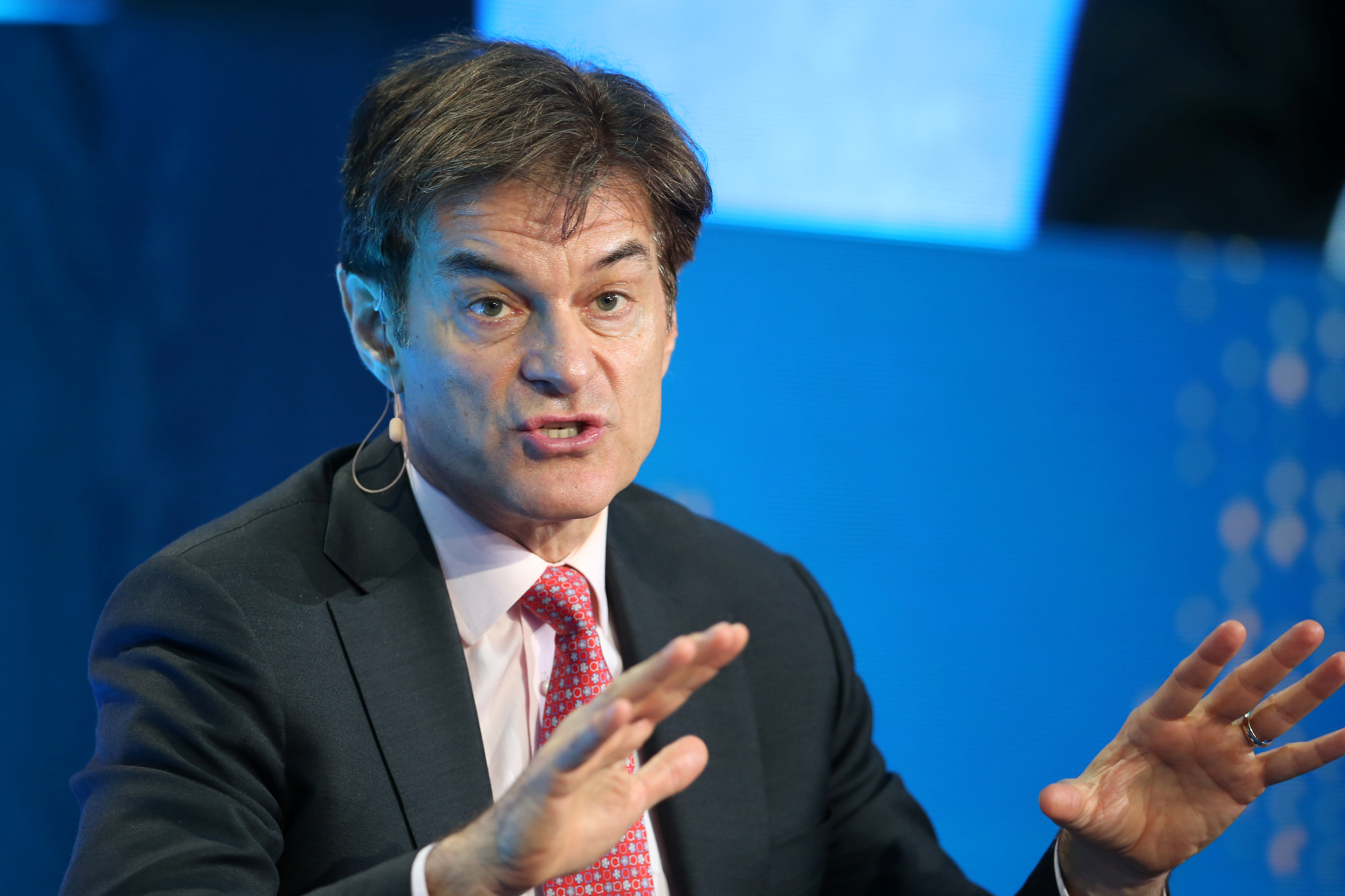 Mehmet Oz, Host of the Dr. Oz Show and Professor of Surgery, Columbia University, speaks during the Milken Institute Global Conference in Beverly Hills, California, U.S., May 3, 2017. REUTERS/Lucy Nicholson