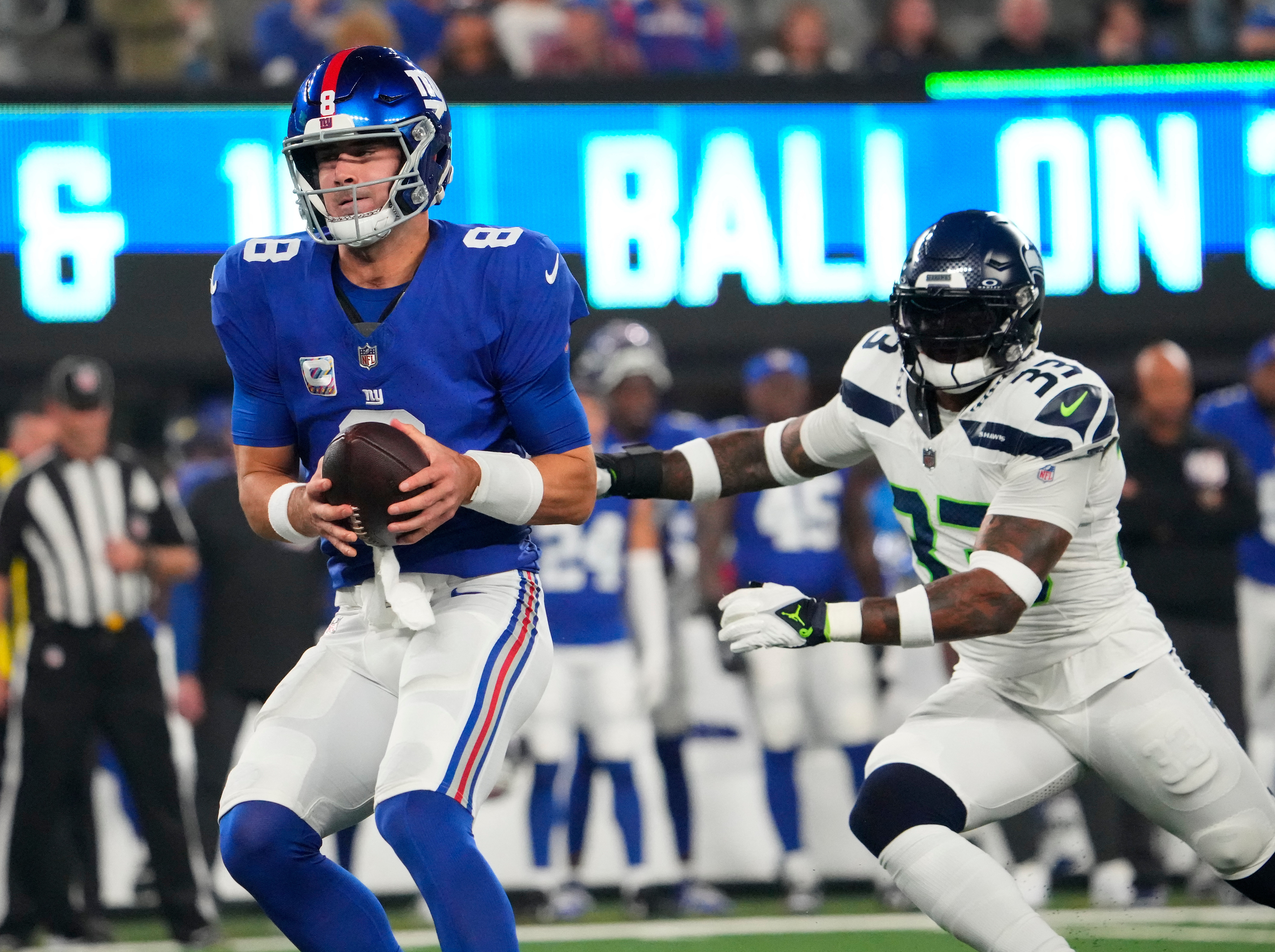 Seahawks stuff Giants, cruise to 24-3 win