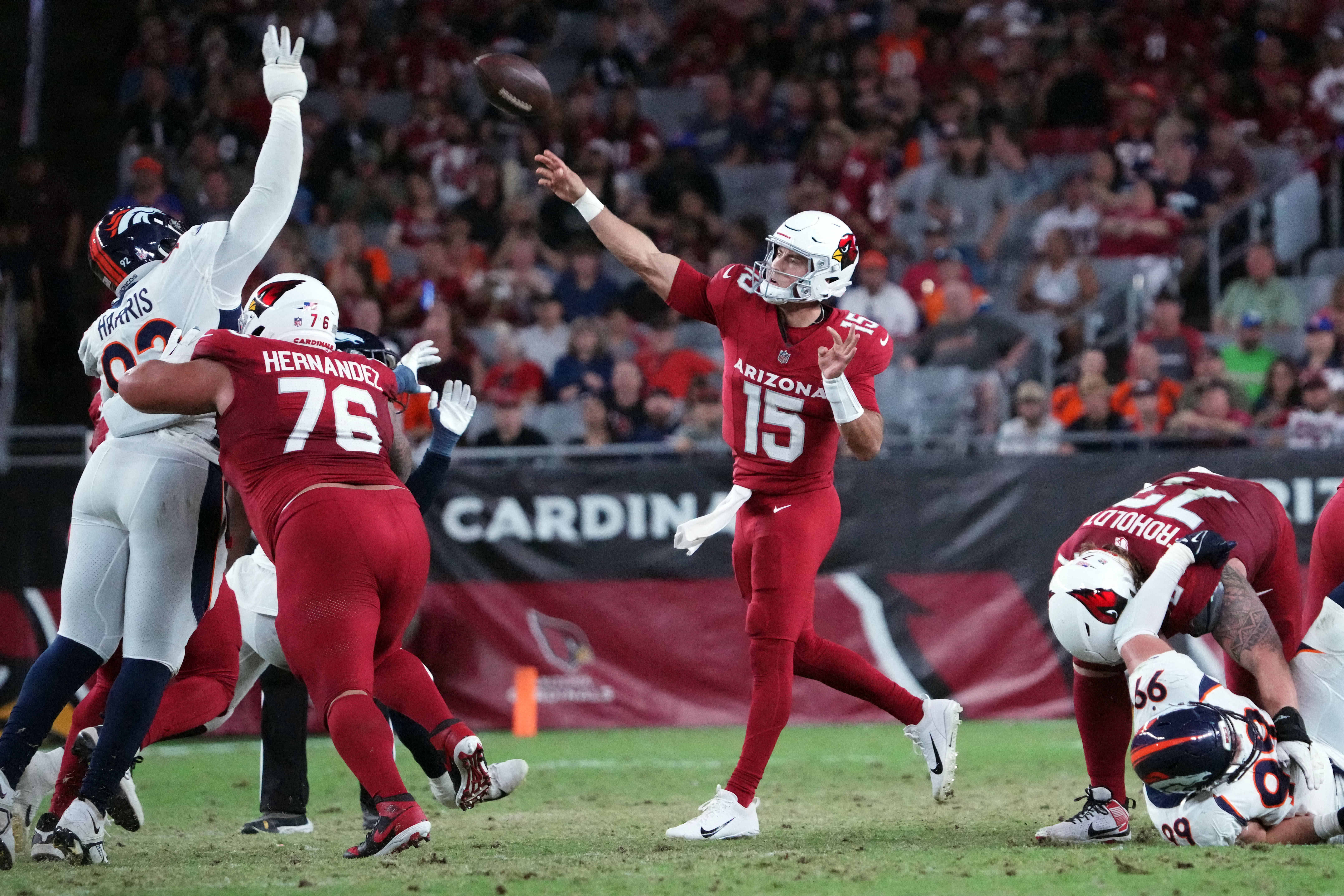 Late TD, 2-point conversion fuels Cardinals over Broncos