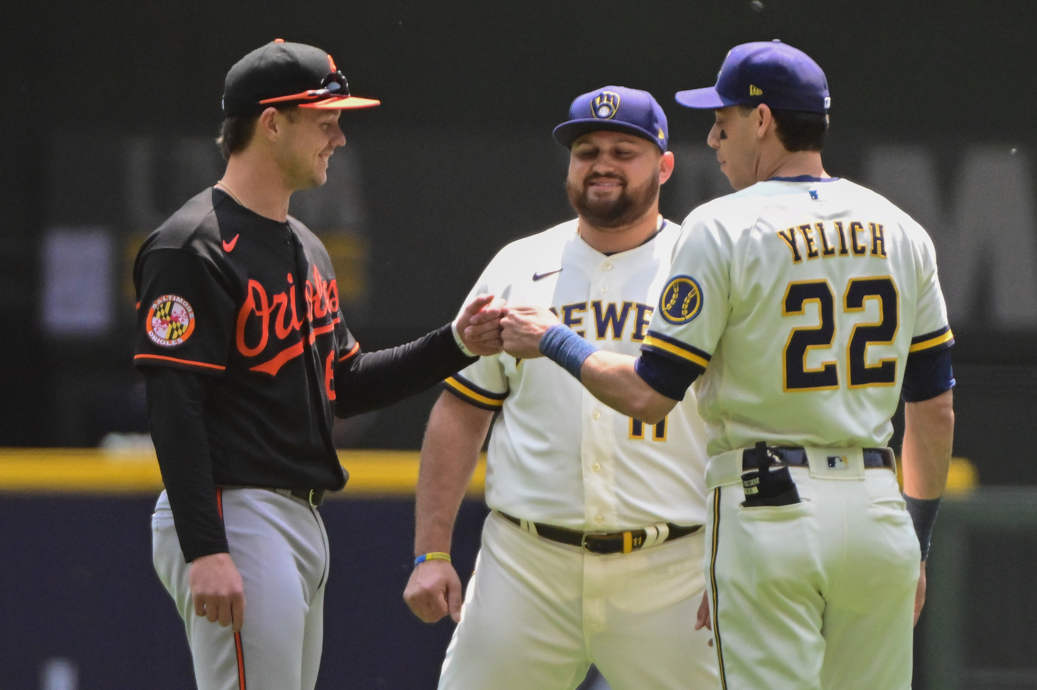 Bullpen falters as Brewers can't complete sweep, lose to Orioles 6