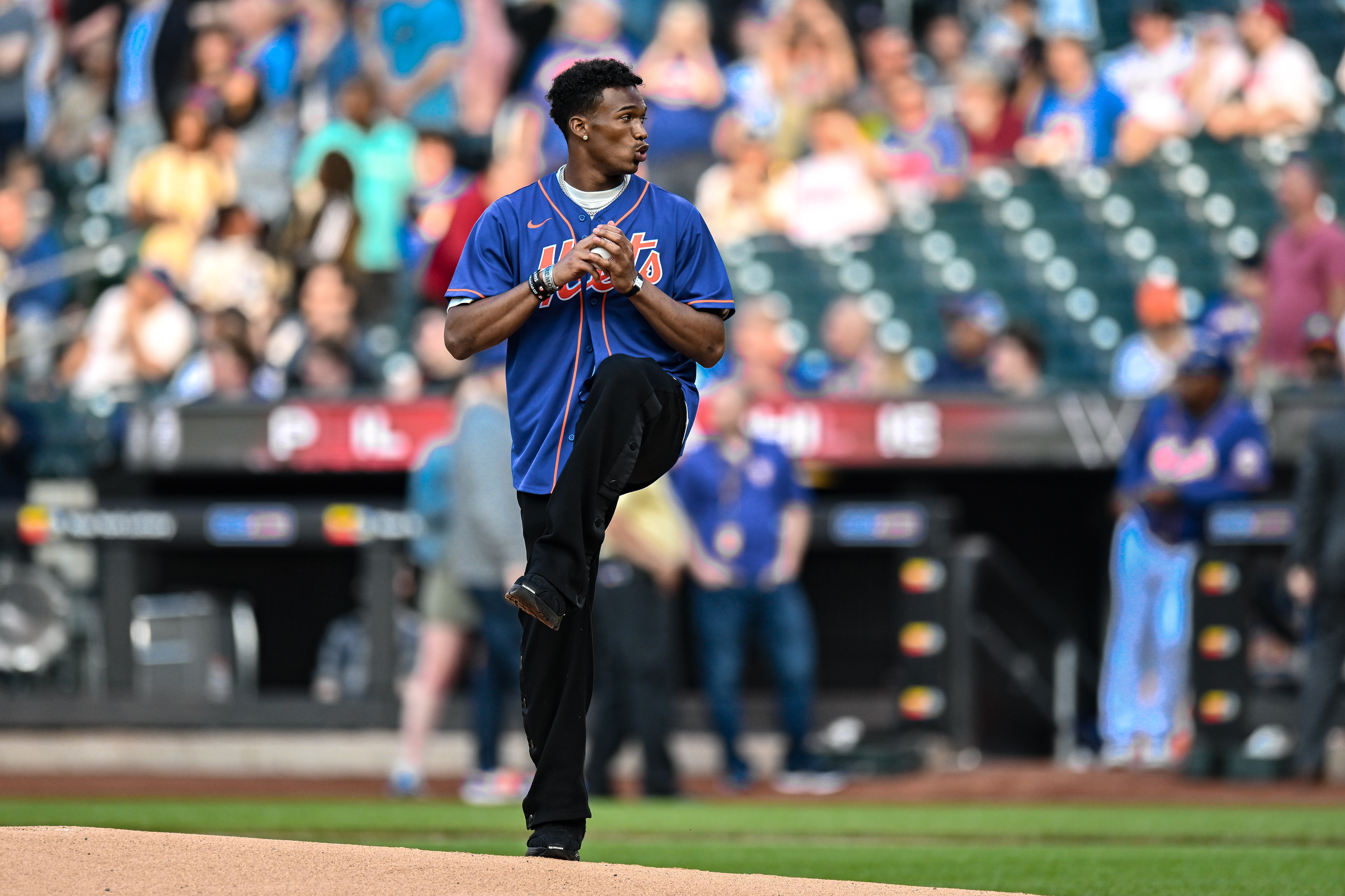 Photos of the Phillies falling to the Mets