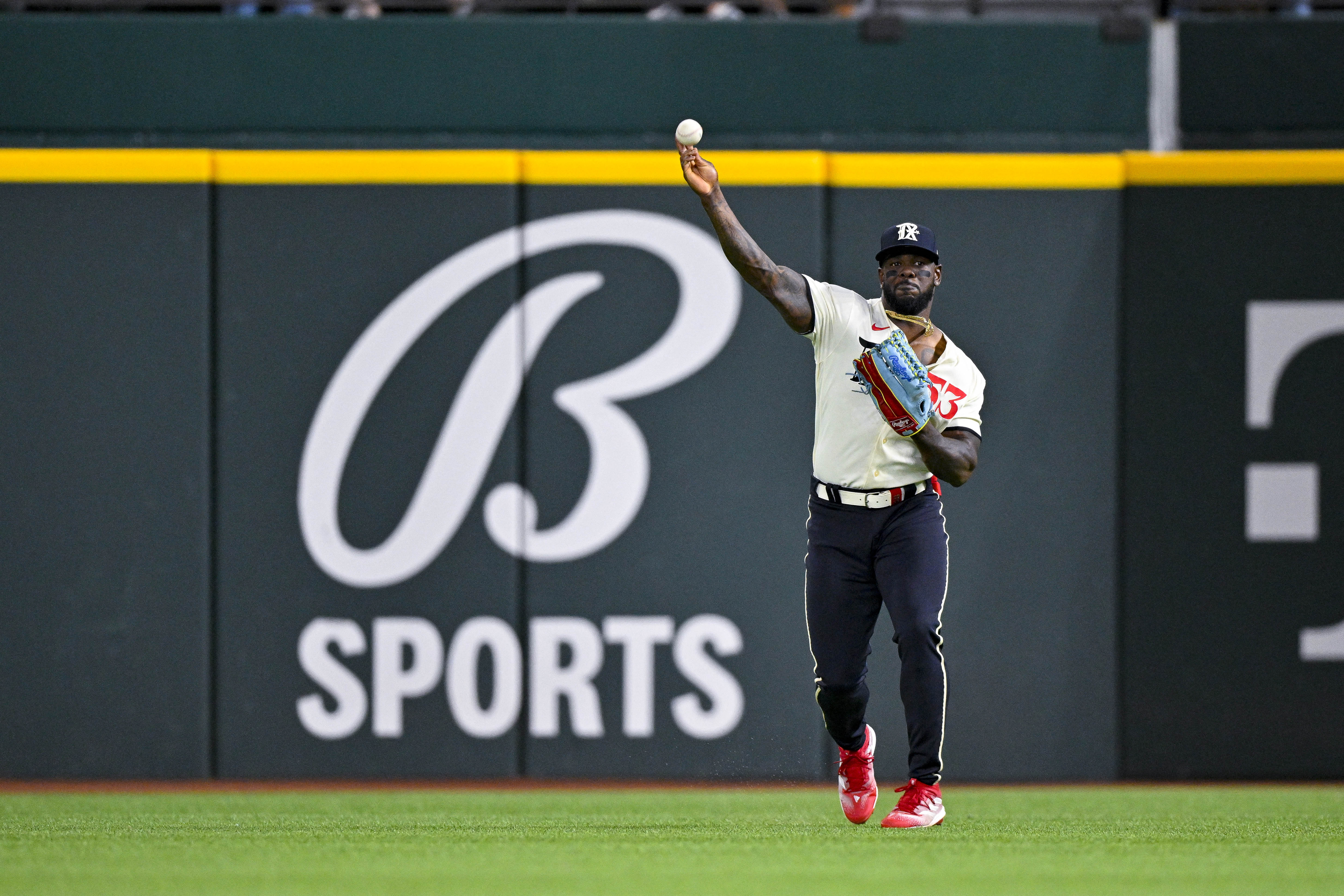 Adolis Garcia totals 3 HRs, 8 RBIs as Rangers blast A's 18-3