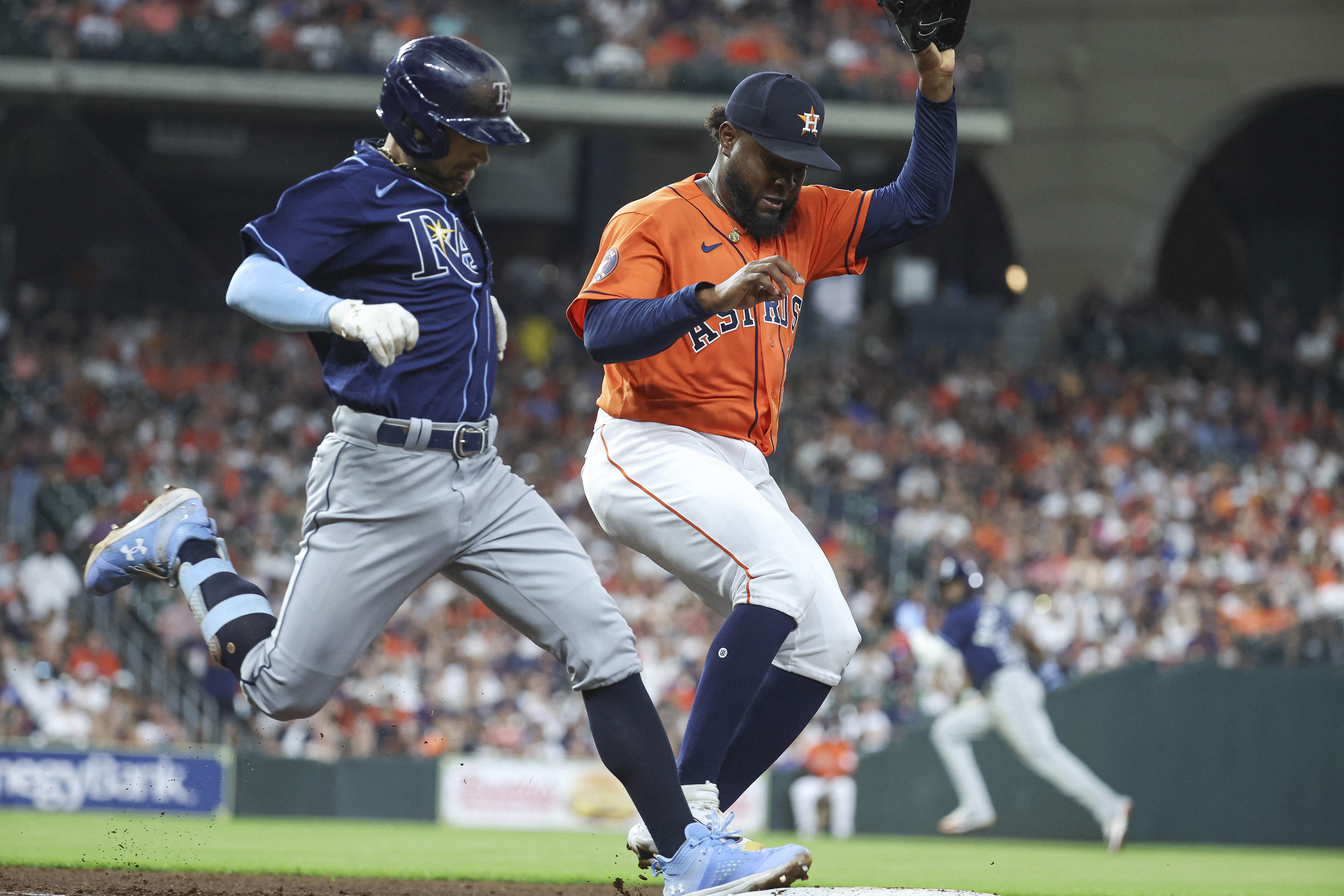 José Siri doubles, scores tiebreaking run to lift Rays past Astros, 4-3 -  ABC News