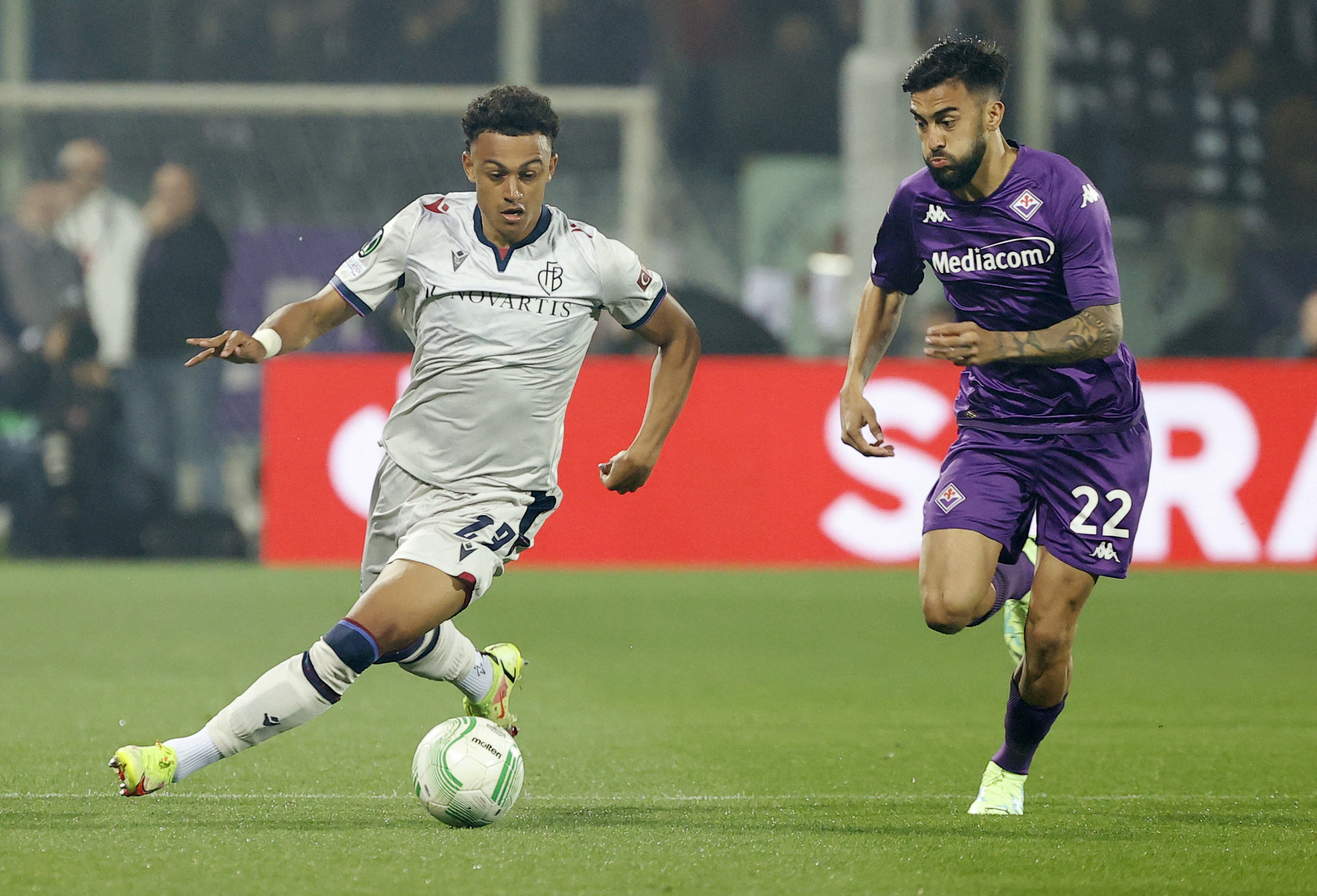 Acf Fiorentina Players: Buy Acf Fiorentina Players by unknown at Low Price  in India