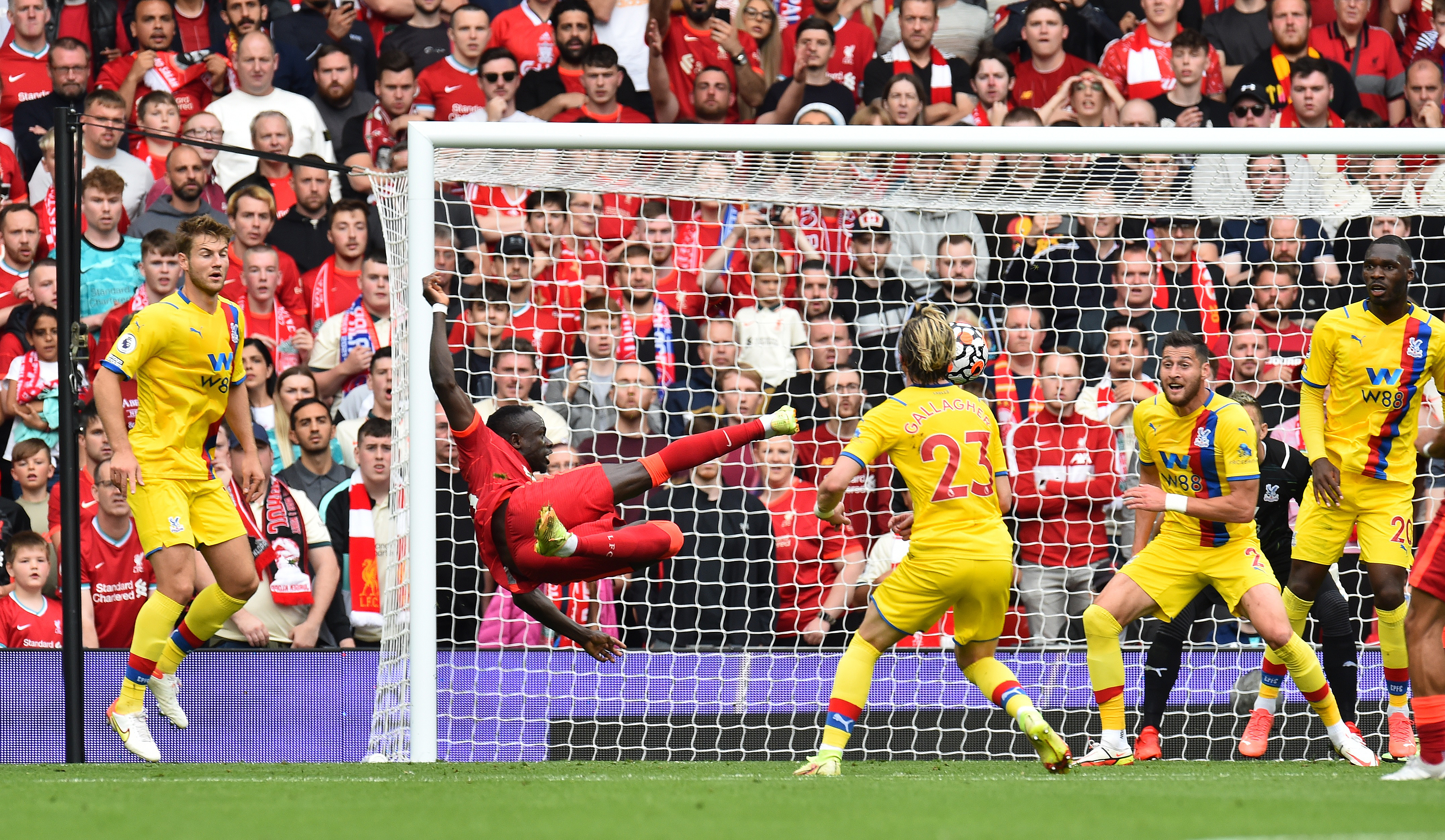 Soccer Football - Premier League - Liverpool v Crystal Palace - Anfield, Liverpool, Britain - September 18, 2021 Liverpool's Sadio Mane shoots at goal REUTERS/Peter Powell 
