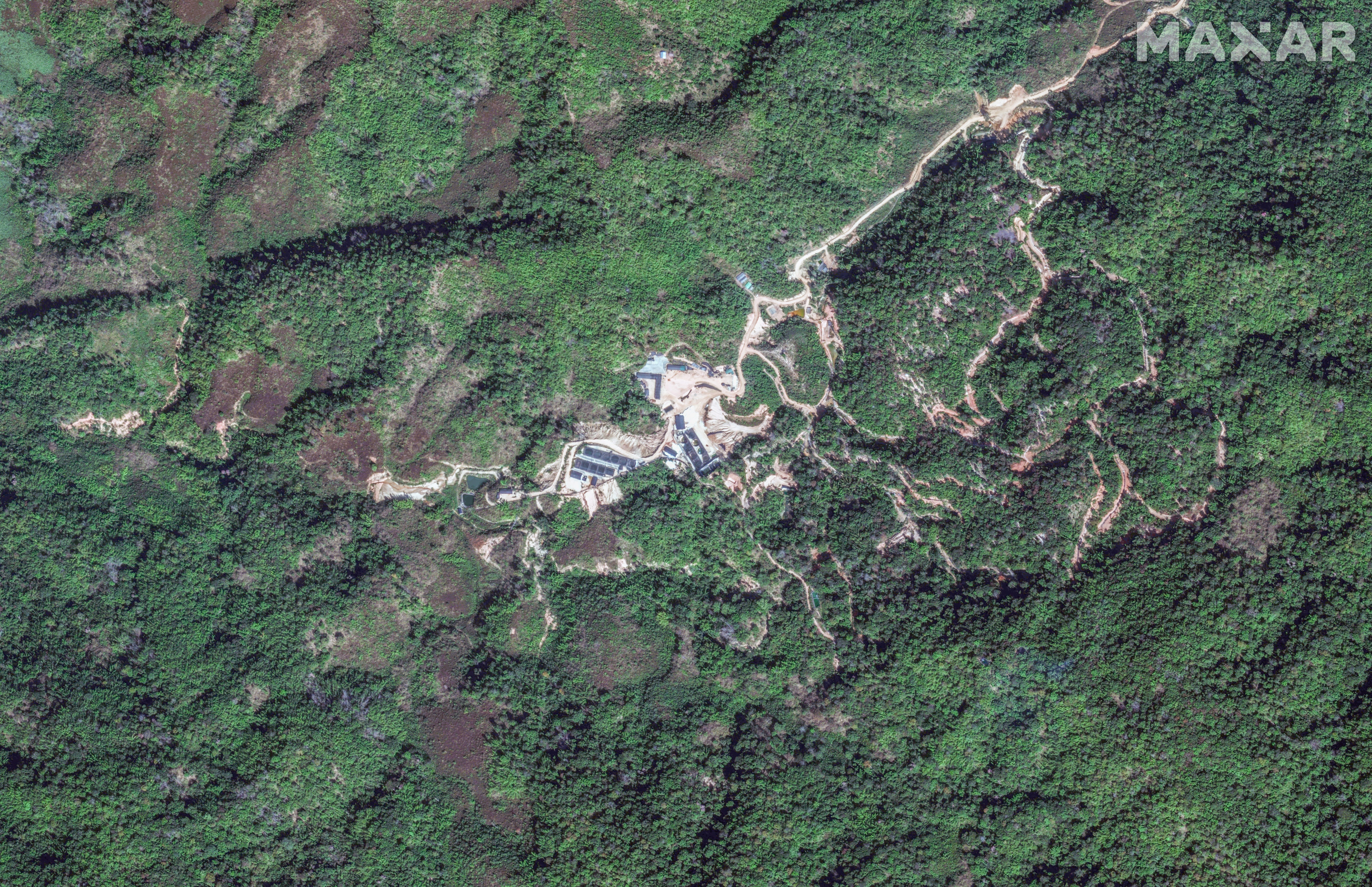 ミャンマー東部で中国が新たにレアアース採掘か、北部情勢悪化で