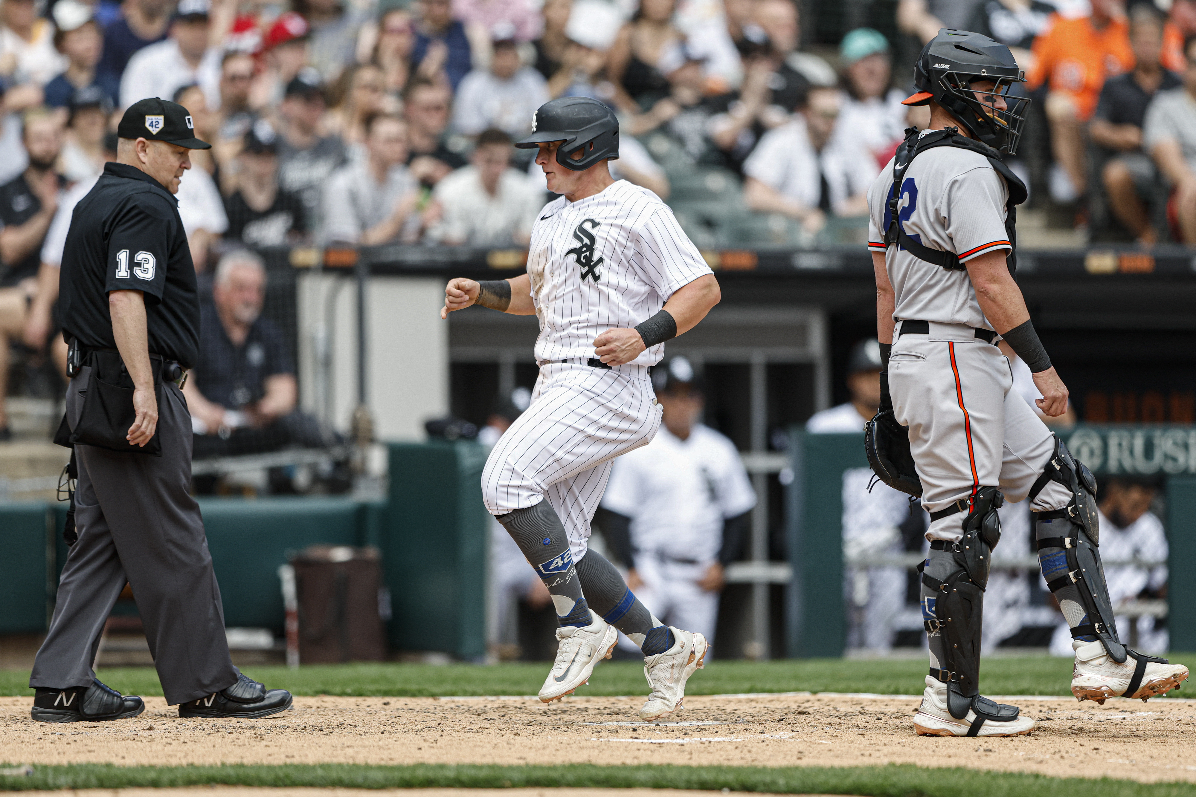 Gibson yields 3 HRs as first-place Orioles blow 4-run lead and fall to White  Sox 10-5