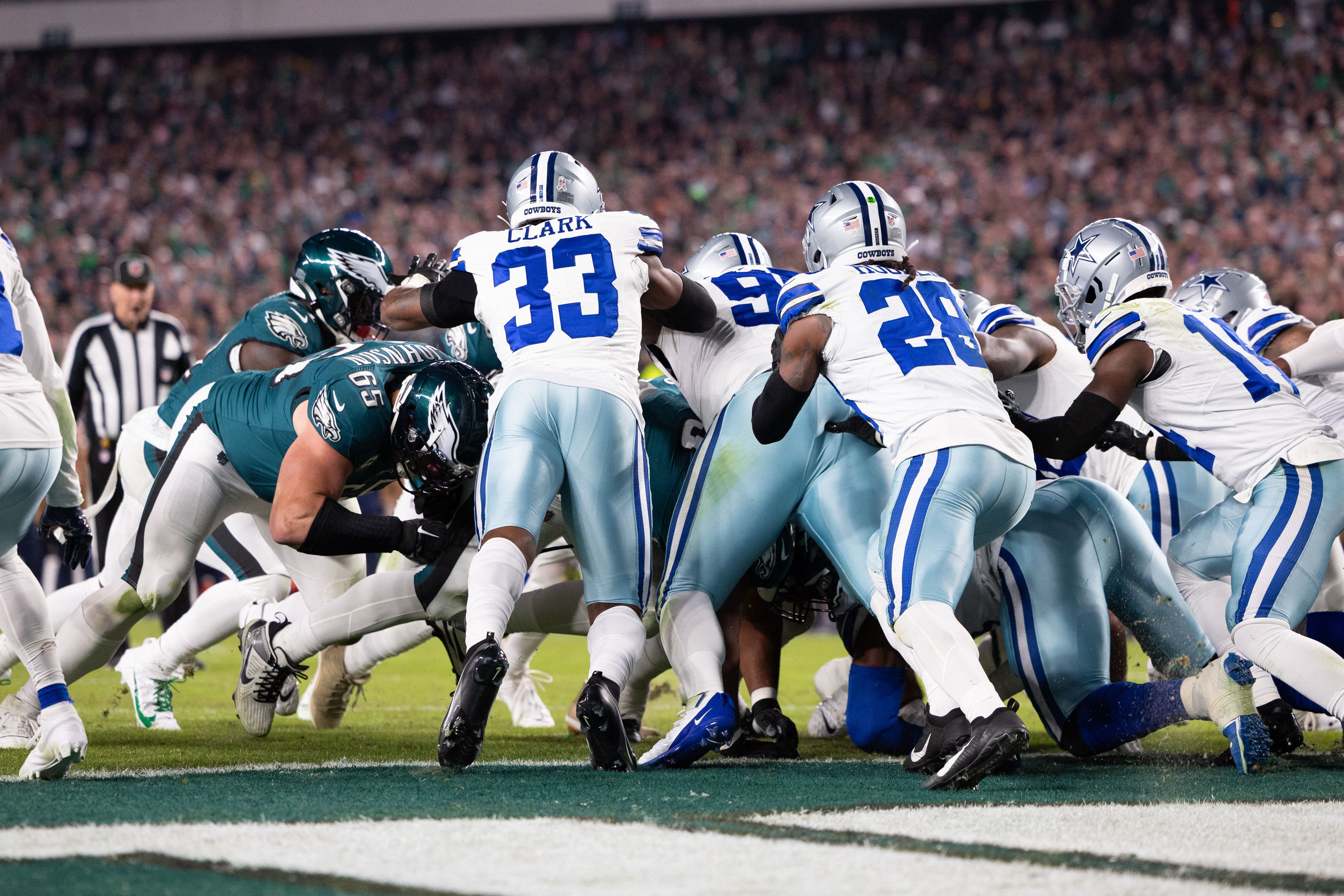 Philadelphia Eagles-Dallas Cowboys: forasteiros perderam no último